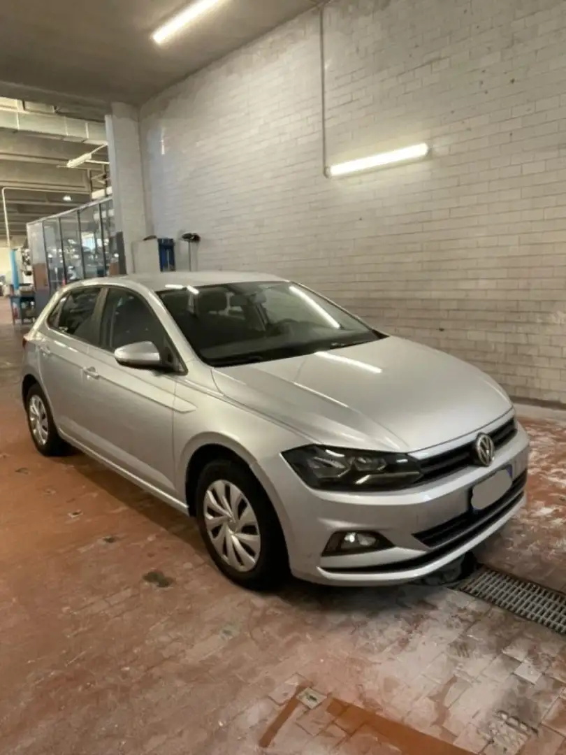Volkswagen Polo 1.0 TGI 5p. Comfortline BlueMotion Technology Gris - 1