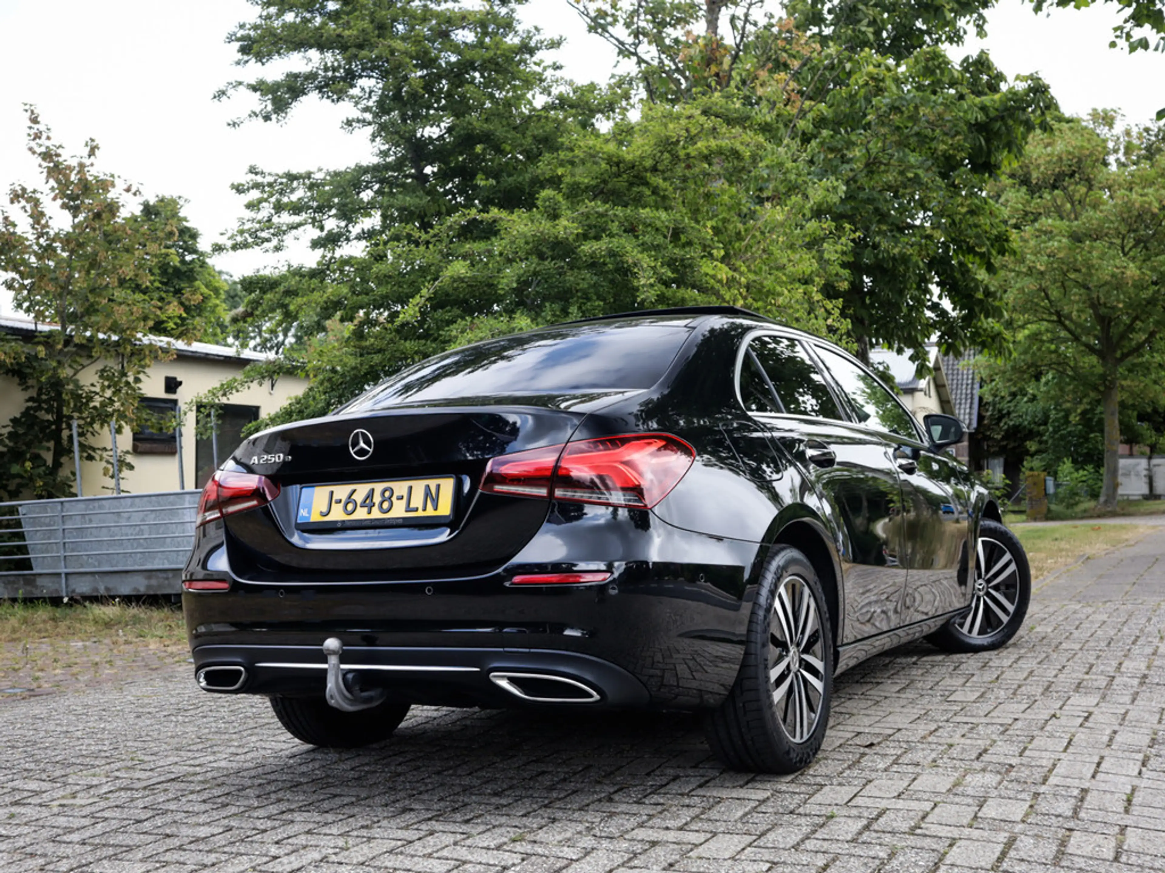 Mercedes-Benz A 250 e Business Solution Luxury Limited 1e-Eig. & Deale — photo 2