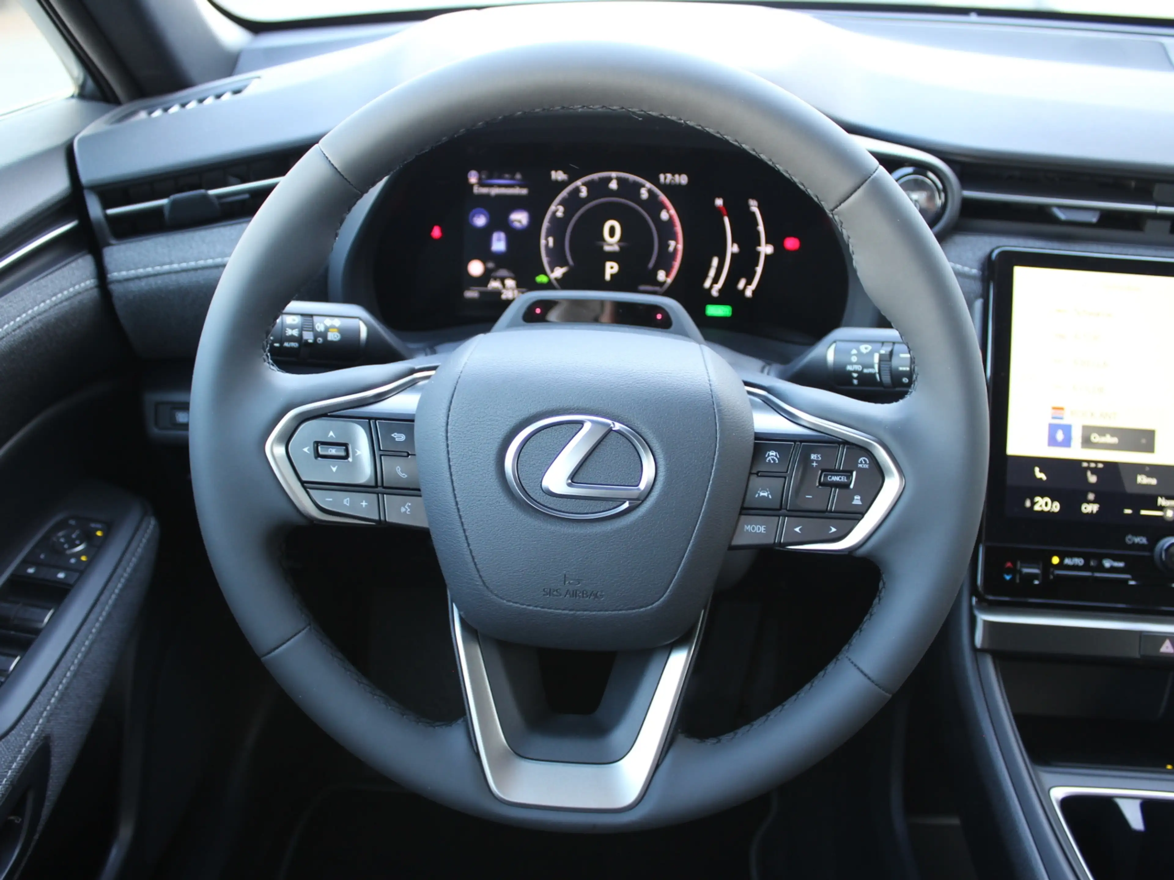 Lexus LBX 1.5 Hybrid Komfort- P. — photo 14
