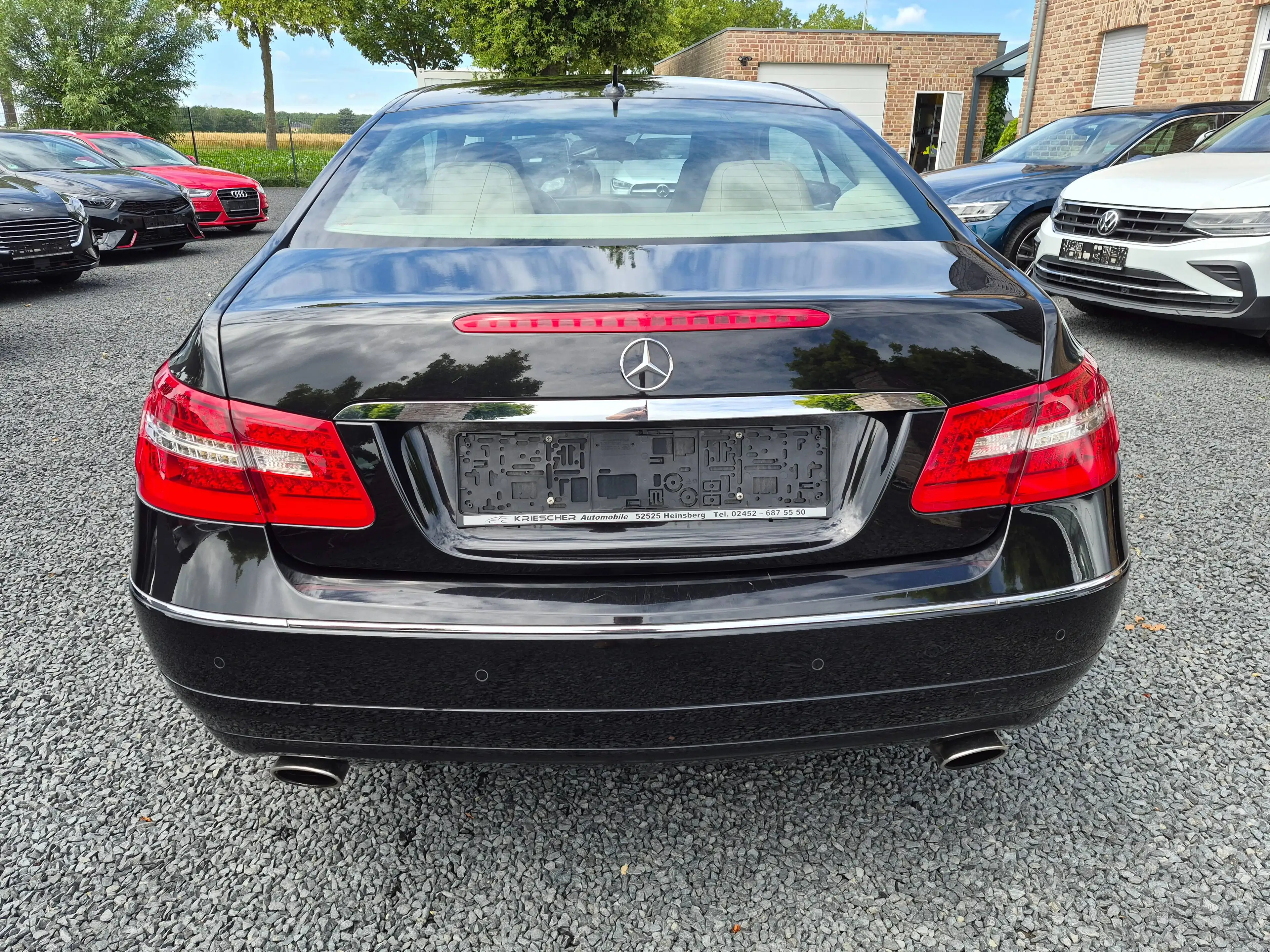 Mercedes-Benz E 350 Coupe´| V6| Automatik| Leder| Navi| Harman Kardon| SHZ| Abstandstempomat — photo 6