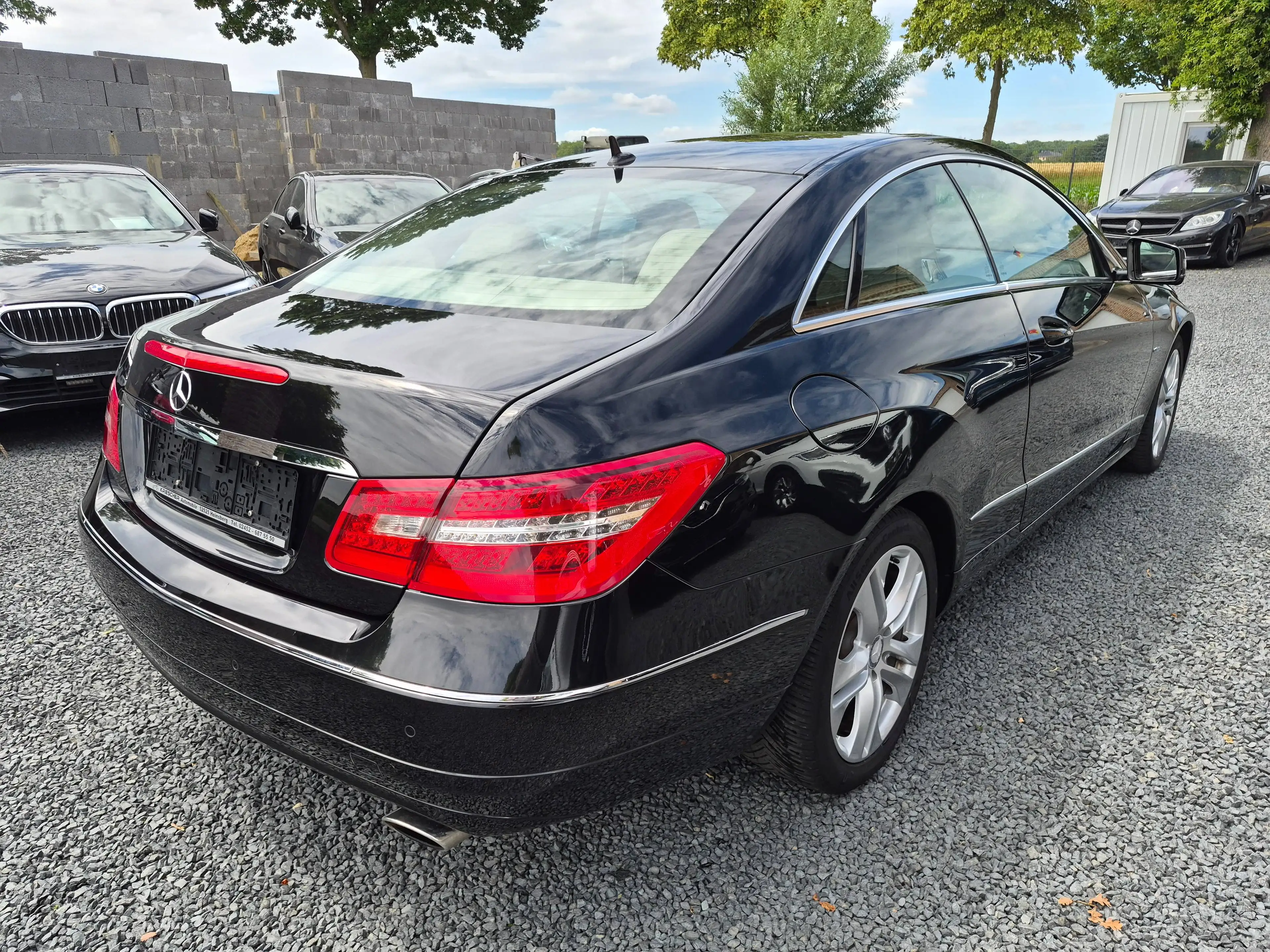 Mercedes-Benz E 350 Coupe´| V6| Automatik| Leder| Navi| Harman Kardon| SHZ| Abstandstempomat — photo 9