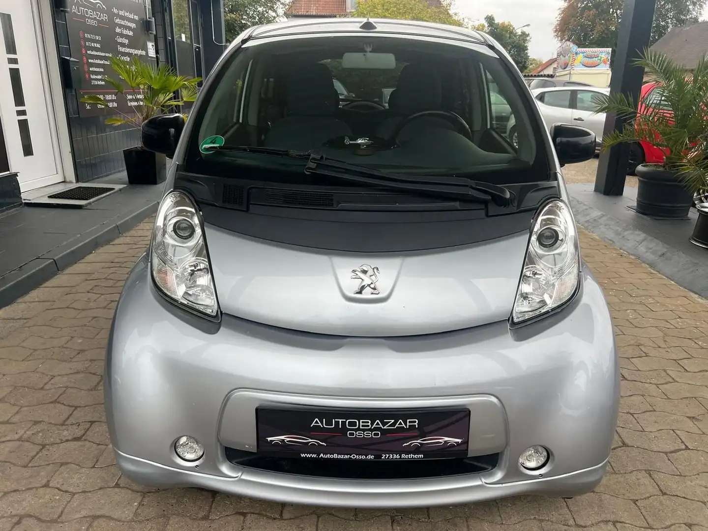 Peugeot iOn Klima Sitzheizung Stříbrná - 2