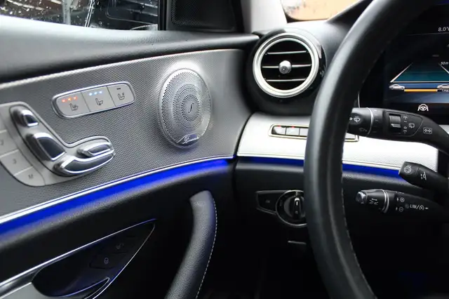 Mercedes-Benz E 250 1.HAND! 4xSHZ DISTR SITZKLIMA STANDHZ PANO