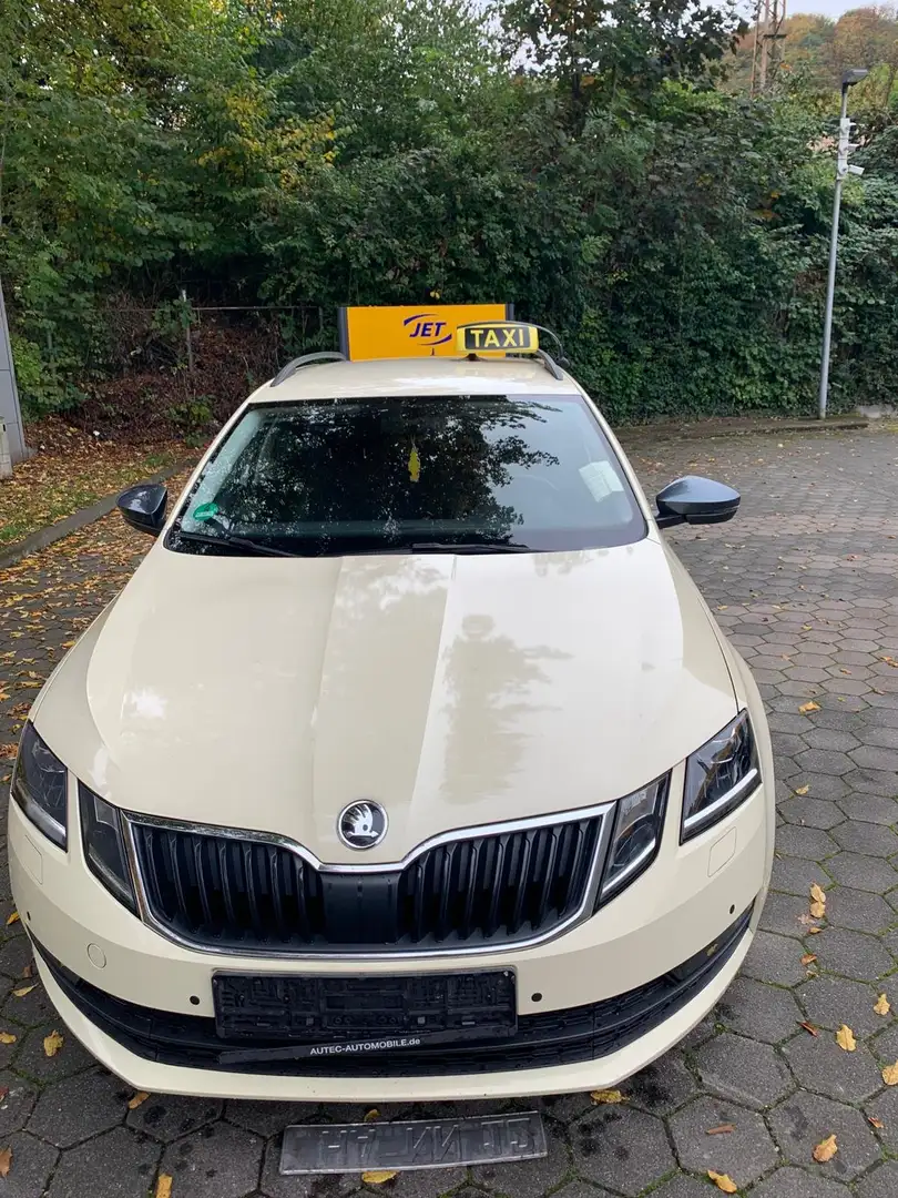 Skoda Octavia Octavia Combi 1.6 TDI DSG Ambition - 2