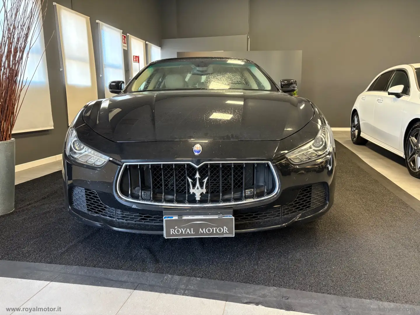 Maserati Ghibli V6 Diesel Nero - 2