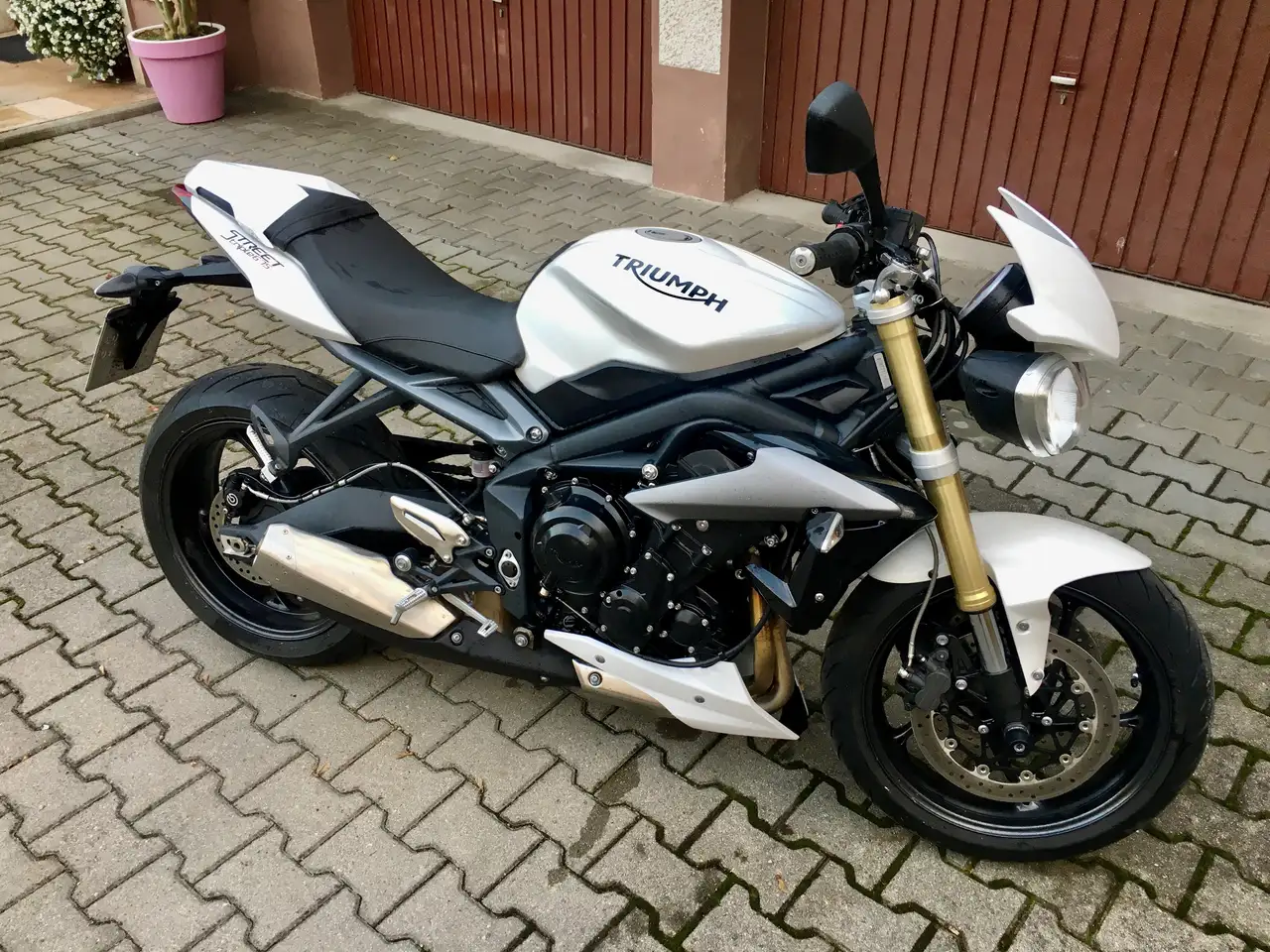 Triumph Street Triple 675