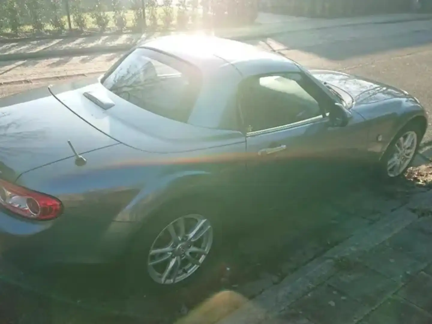 Mazda MX-5 1.8 MZR Roadster Coupe Kaminari - 2