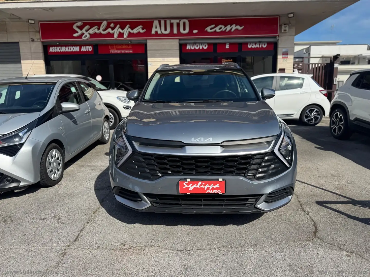 Kia Sportage 1.6 TGDi MHEV Business Gris - 2