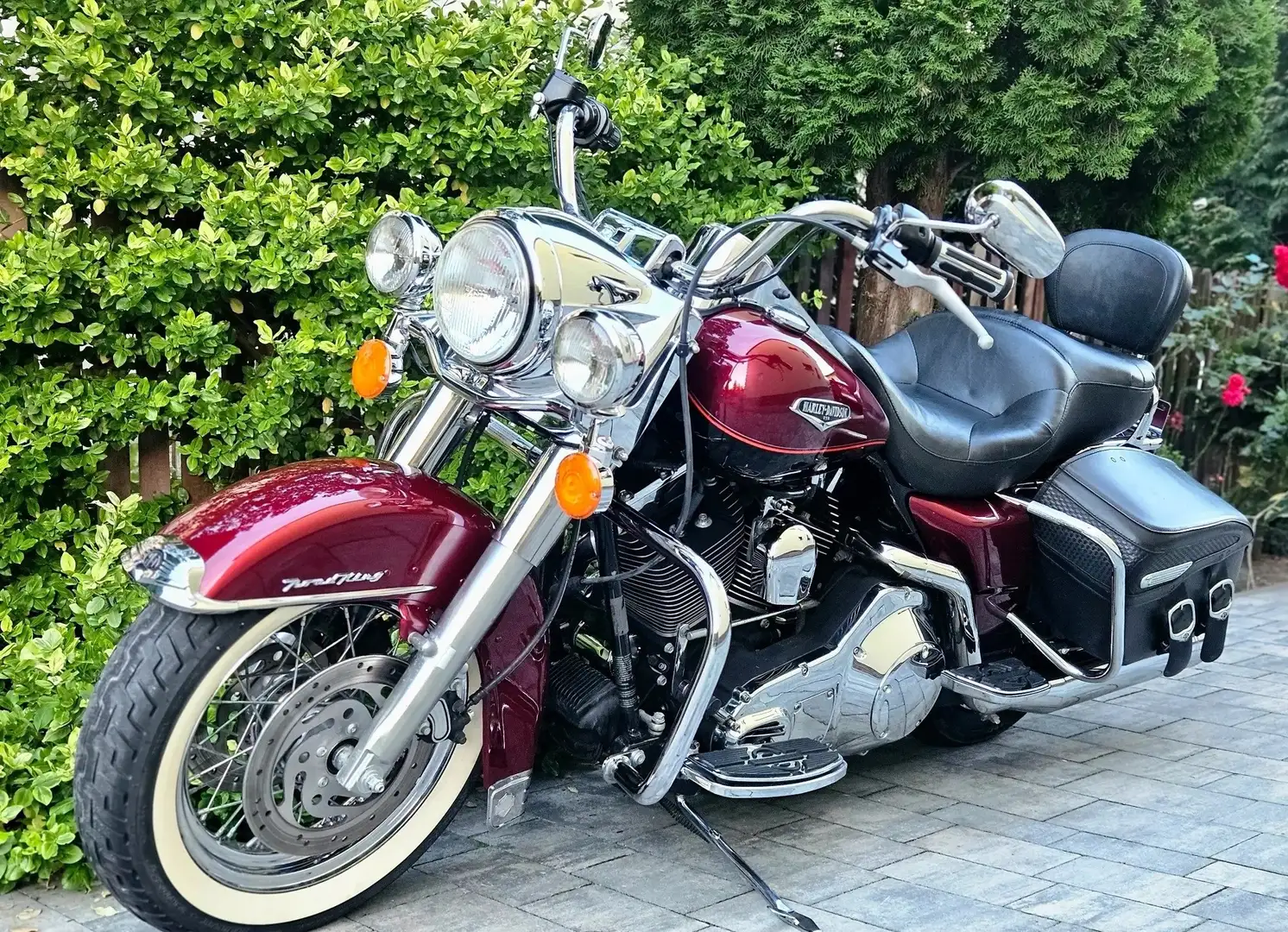 Harley-Davidson Road King FLHRCI Czerwony - 1