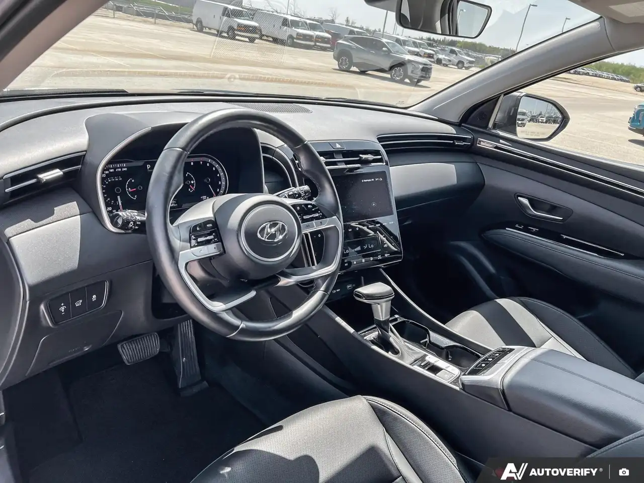 Hyundai TUCSON снимка Hyundai TUCSON