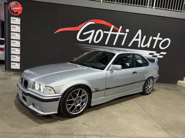 BMW 3 Series view 2