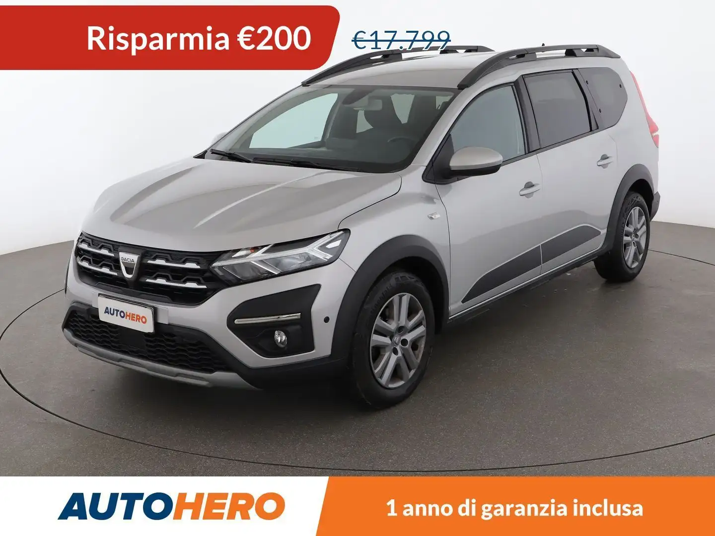 Dacia Jogger 1.0 TCe Comfort 110 CV Argento - 1