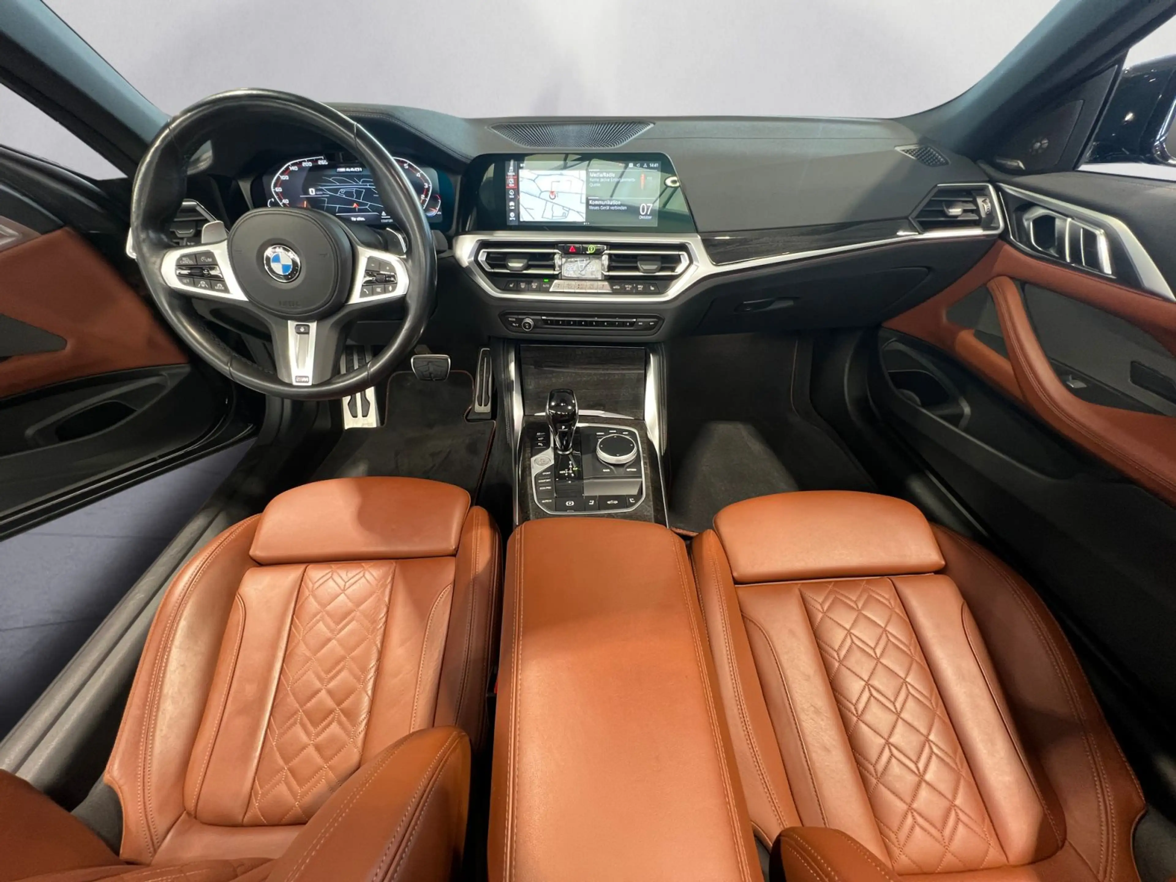 BMW M4 i xDrive Cabrio Laser Head UP AHK H&K ACC — photo 14