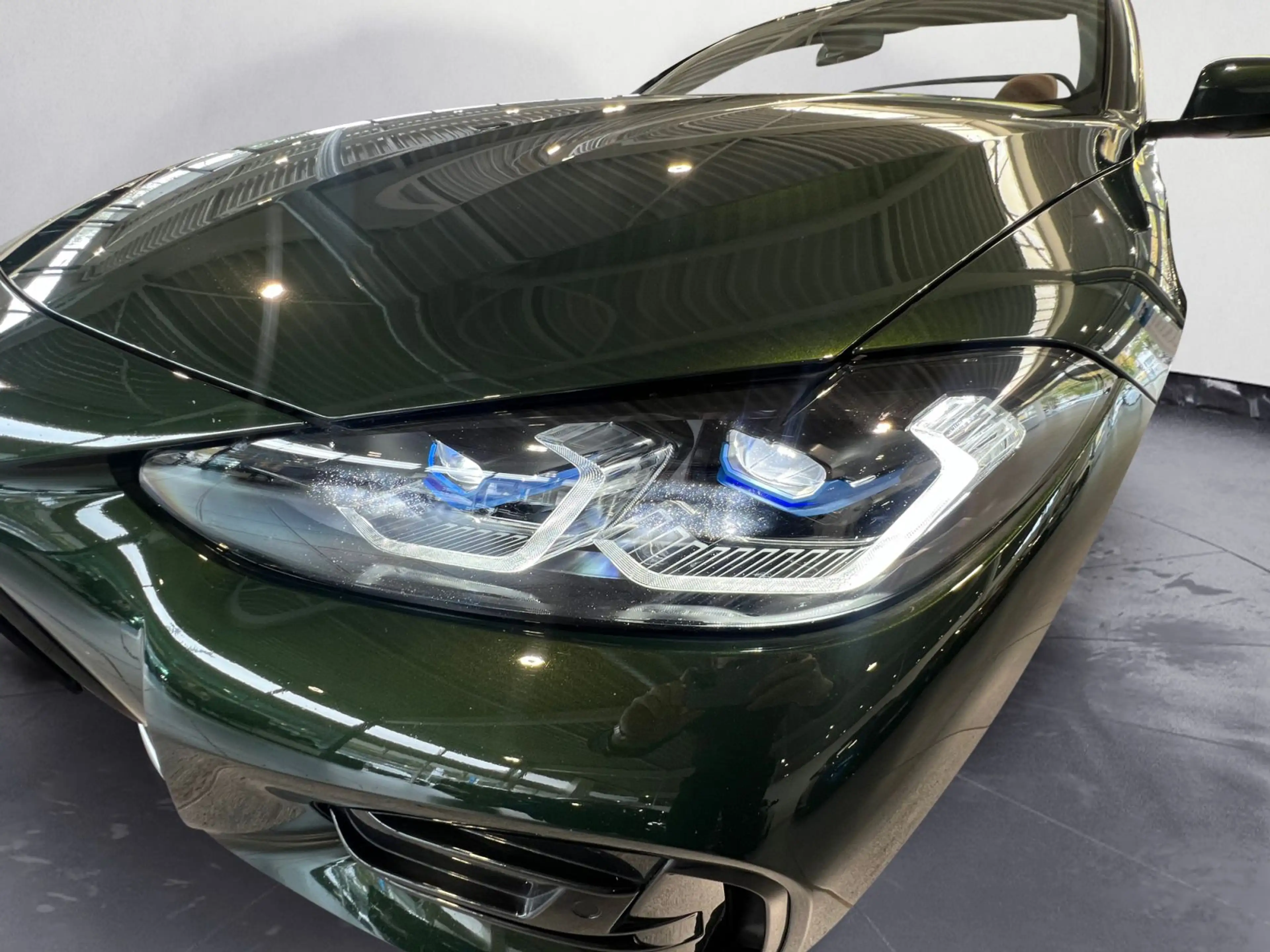 BMW M4 i xDrive Cabrio Laser Head UP AHK H&K ACC — photo 11