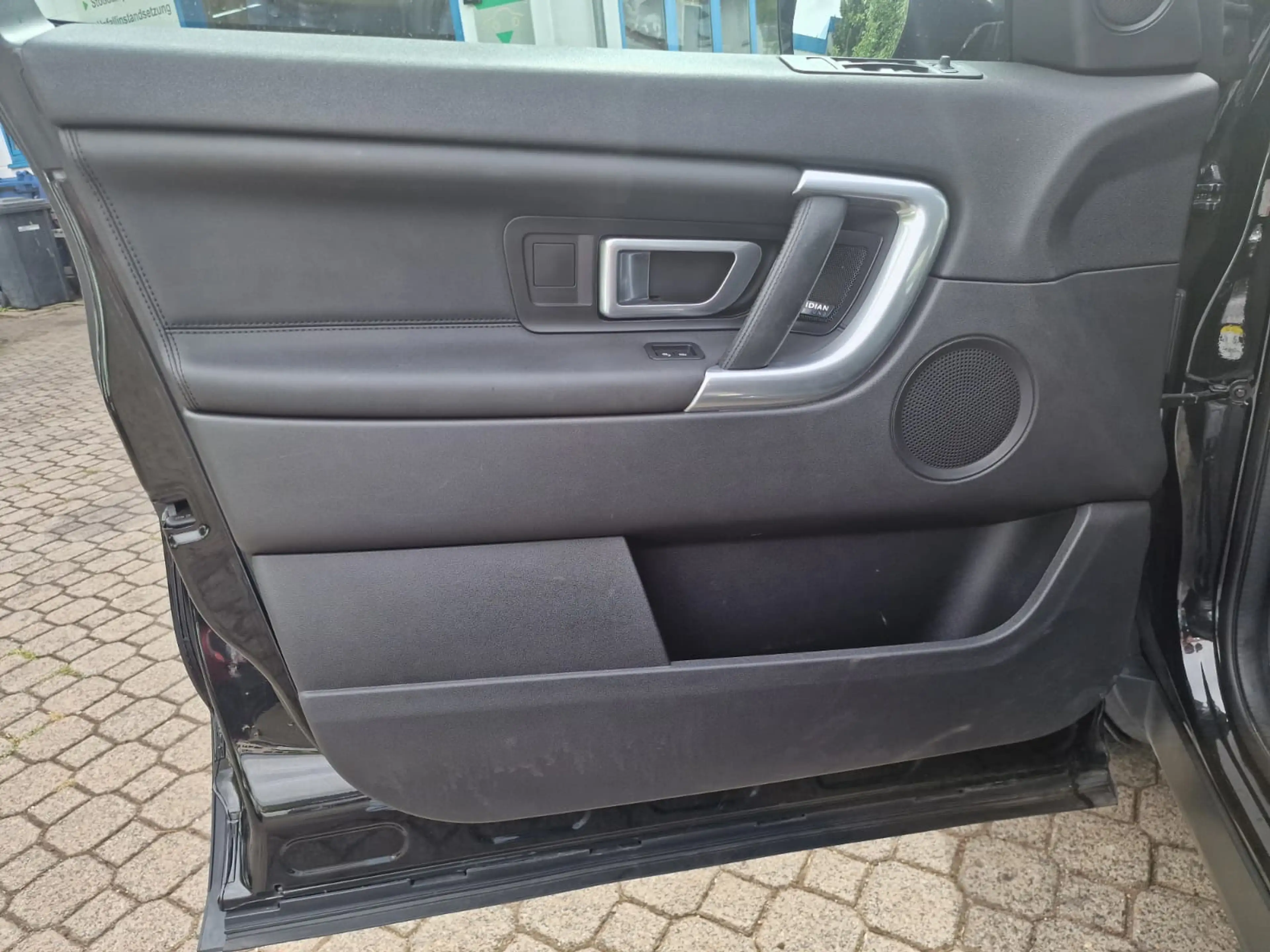 Land Rover Discovery Sport HSE — photo 9