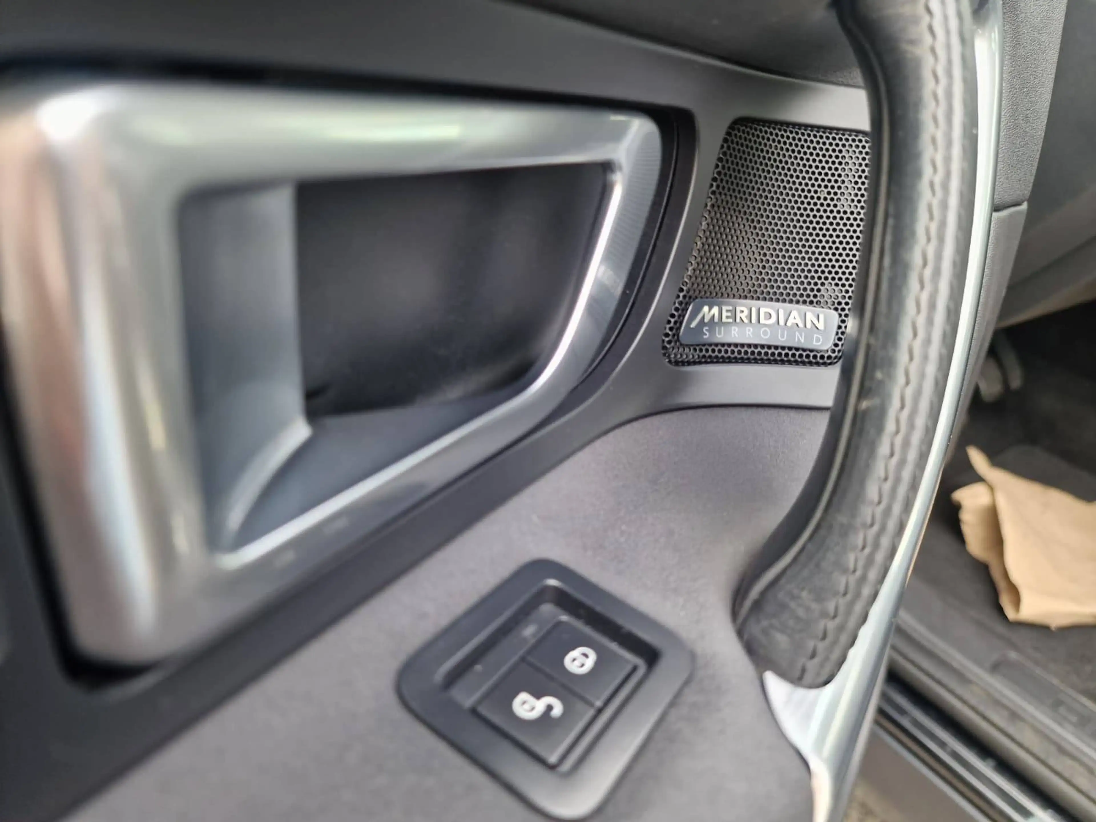 Land Rover Discovery Sport HSE — photo 11