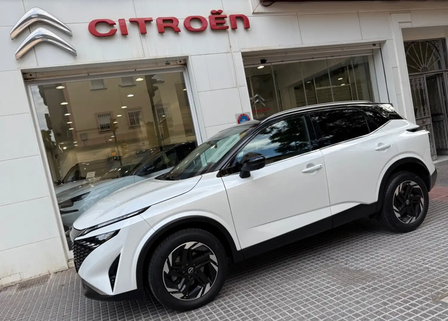 Nissan Qashqai 1.3 DIG-T mHEV 12V N-Connecta 4x2 103kW Wit - 2