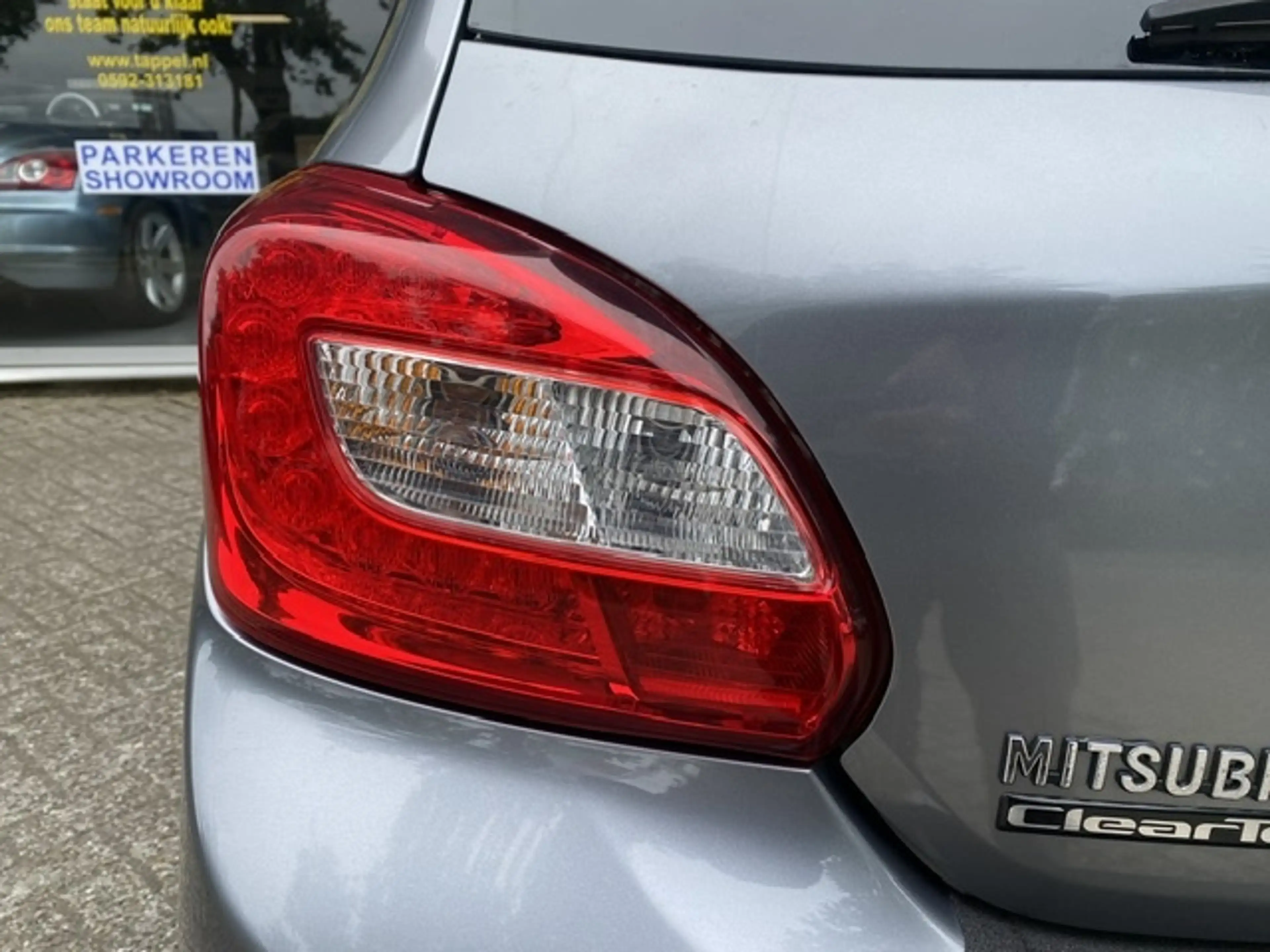 Mitsubishi Space Star 1.0 Intense L.M./Automaat — photo 12