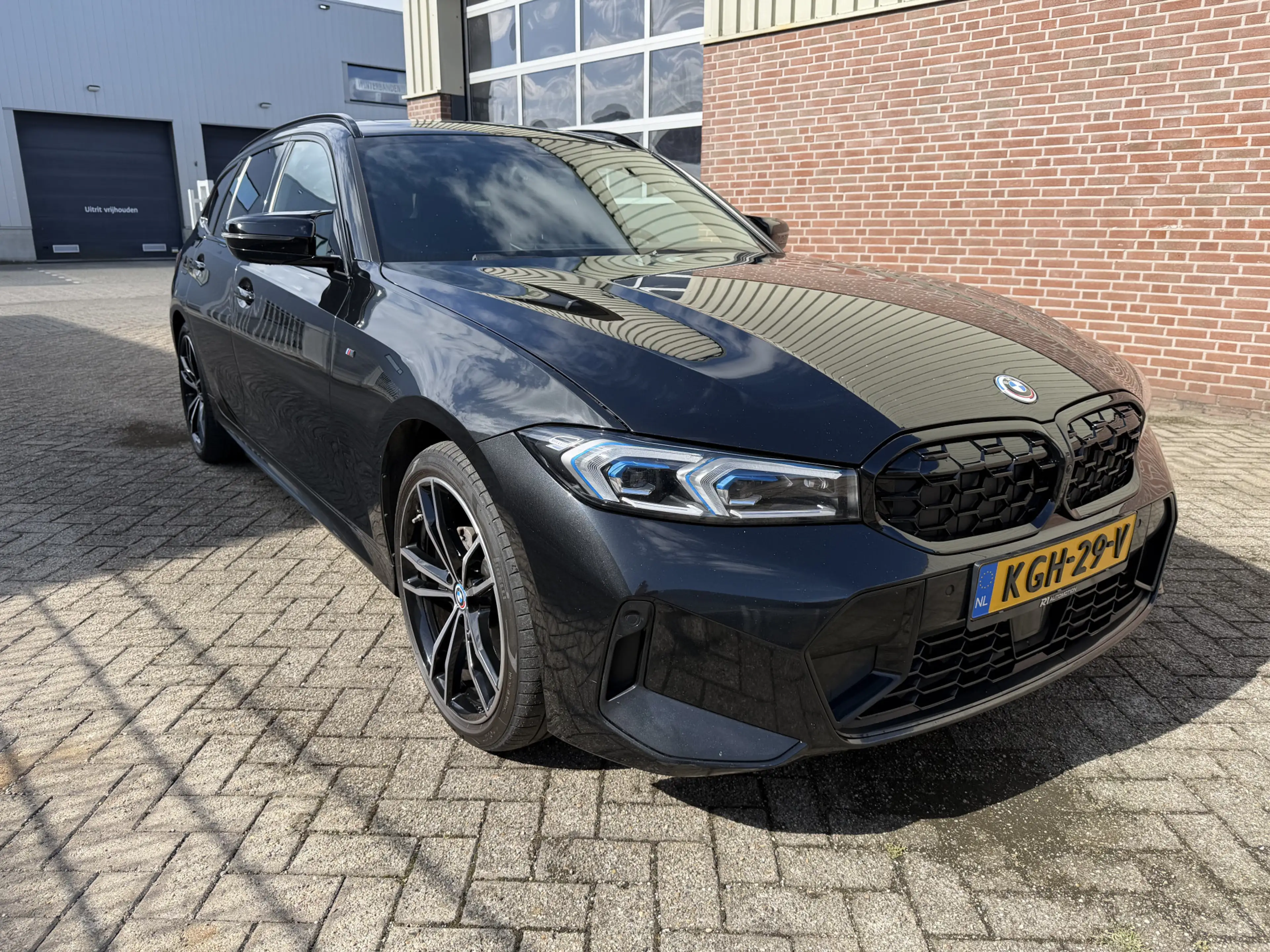 BMW 330 3-serie Touring 330e xDrive M-Sport | Facelift | P — photo 4