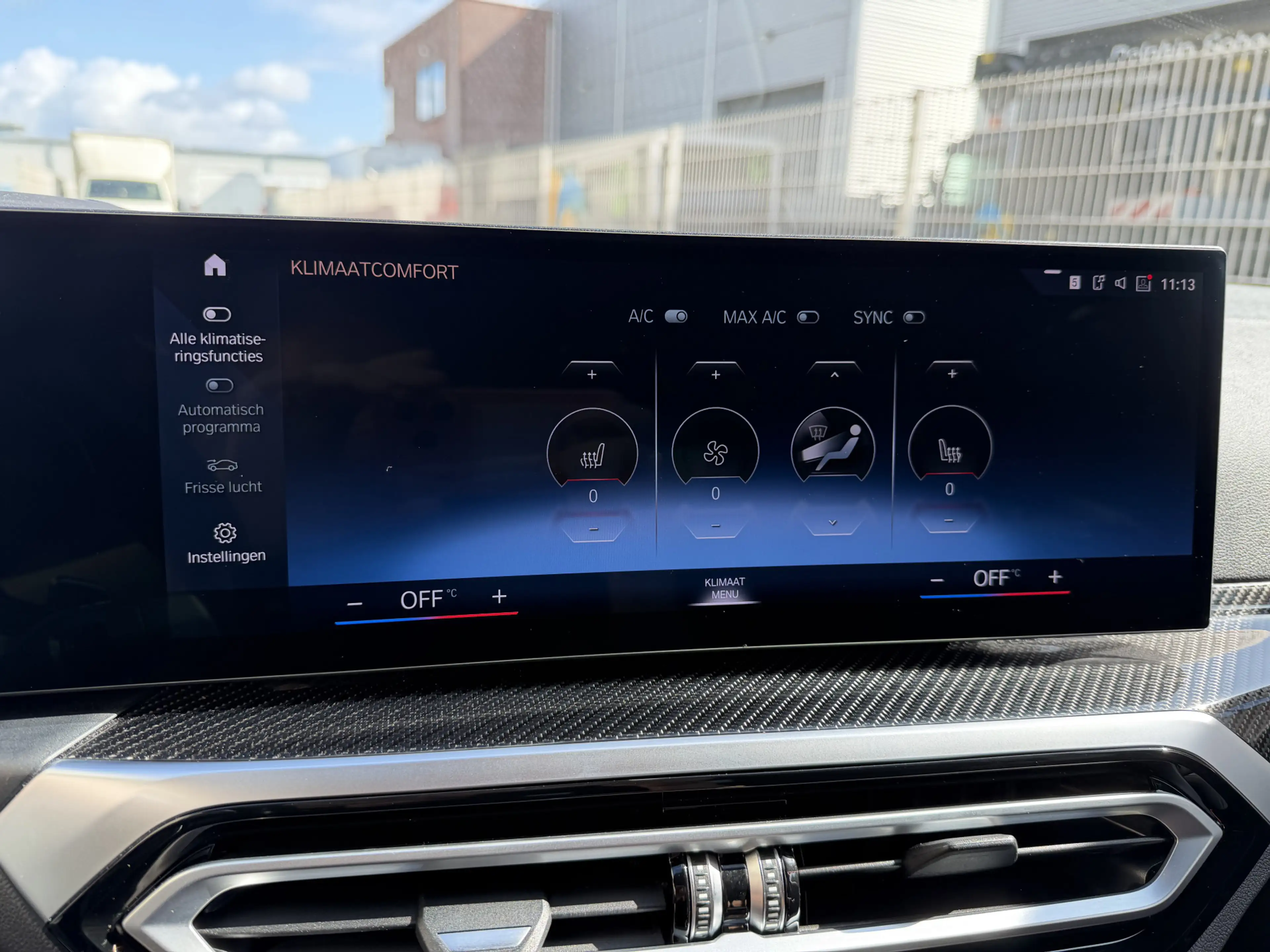 BMW 330 3-serie Touring 330e xDrive M-Sport | Facelift | P — photo 25