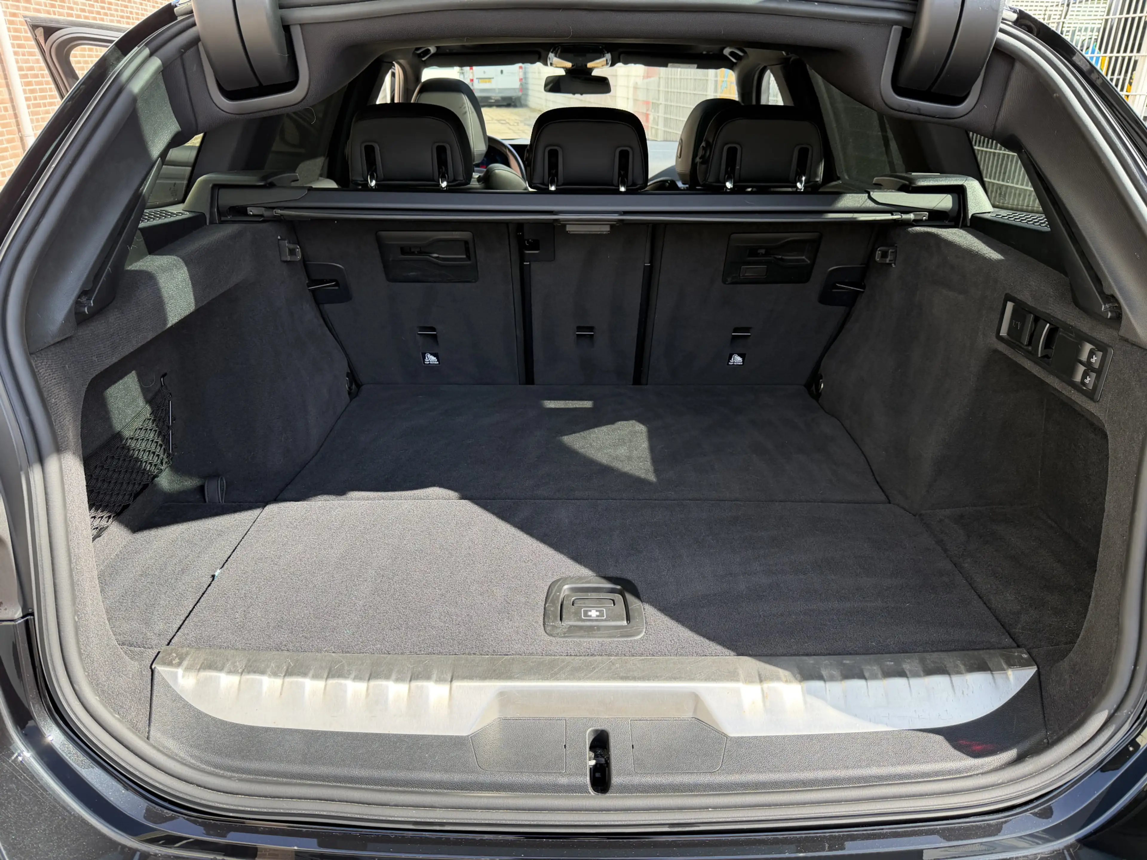 BMW 330 3-serie Touring 330e xDrive M-Sport | Facelift | P — photo 41