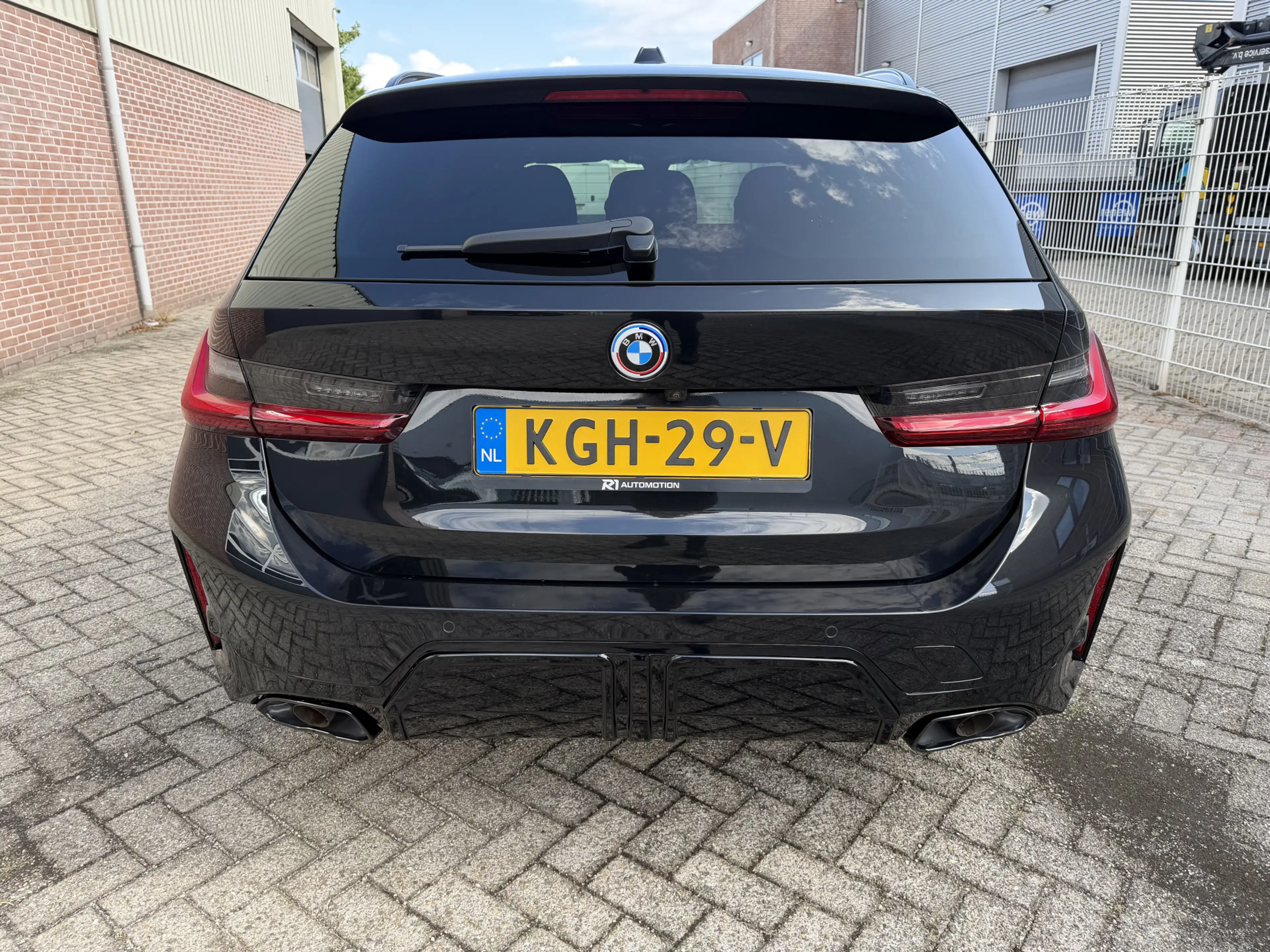 BMW 330 3-serie Touring 330e xDrive M-Sport | Facelift | P — photo 7