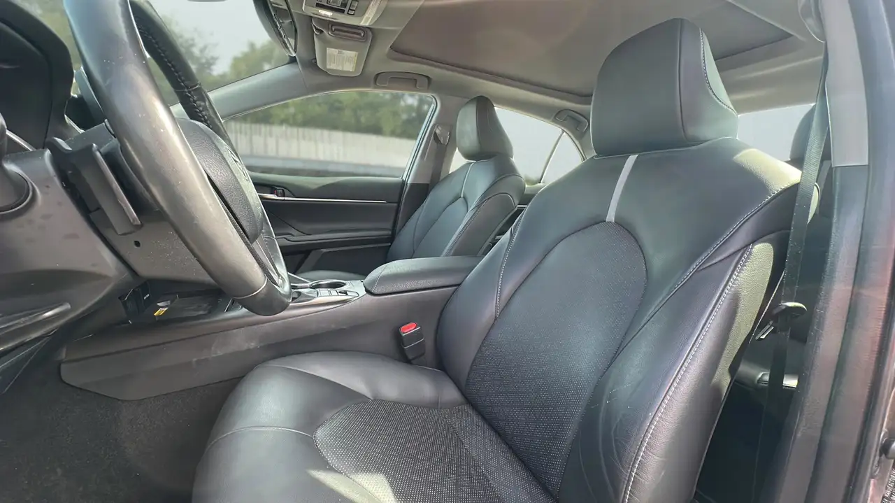 Toyota Camry снимка Toyota Camry