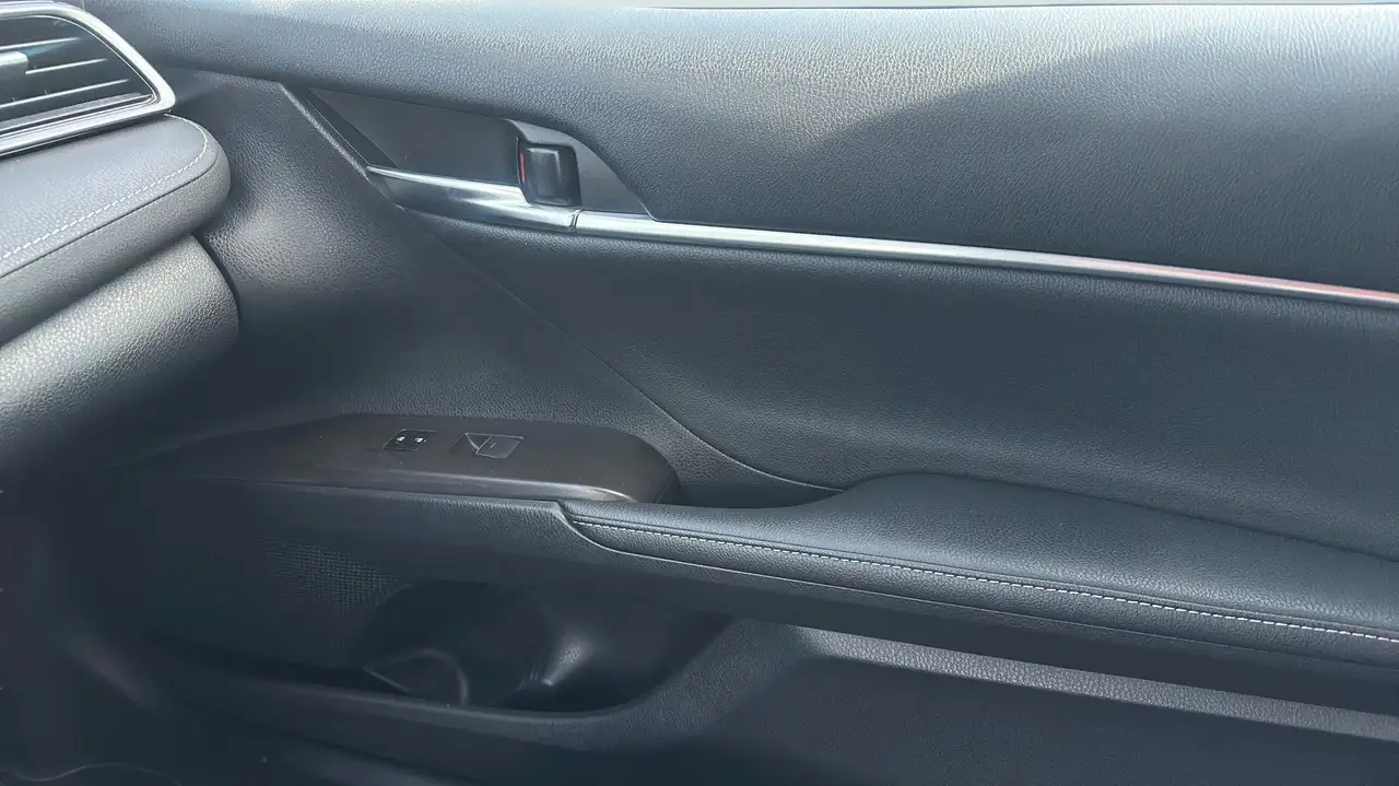 Toyota Camry снимка Toyota Camry