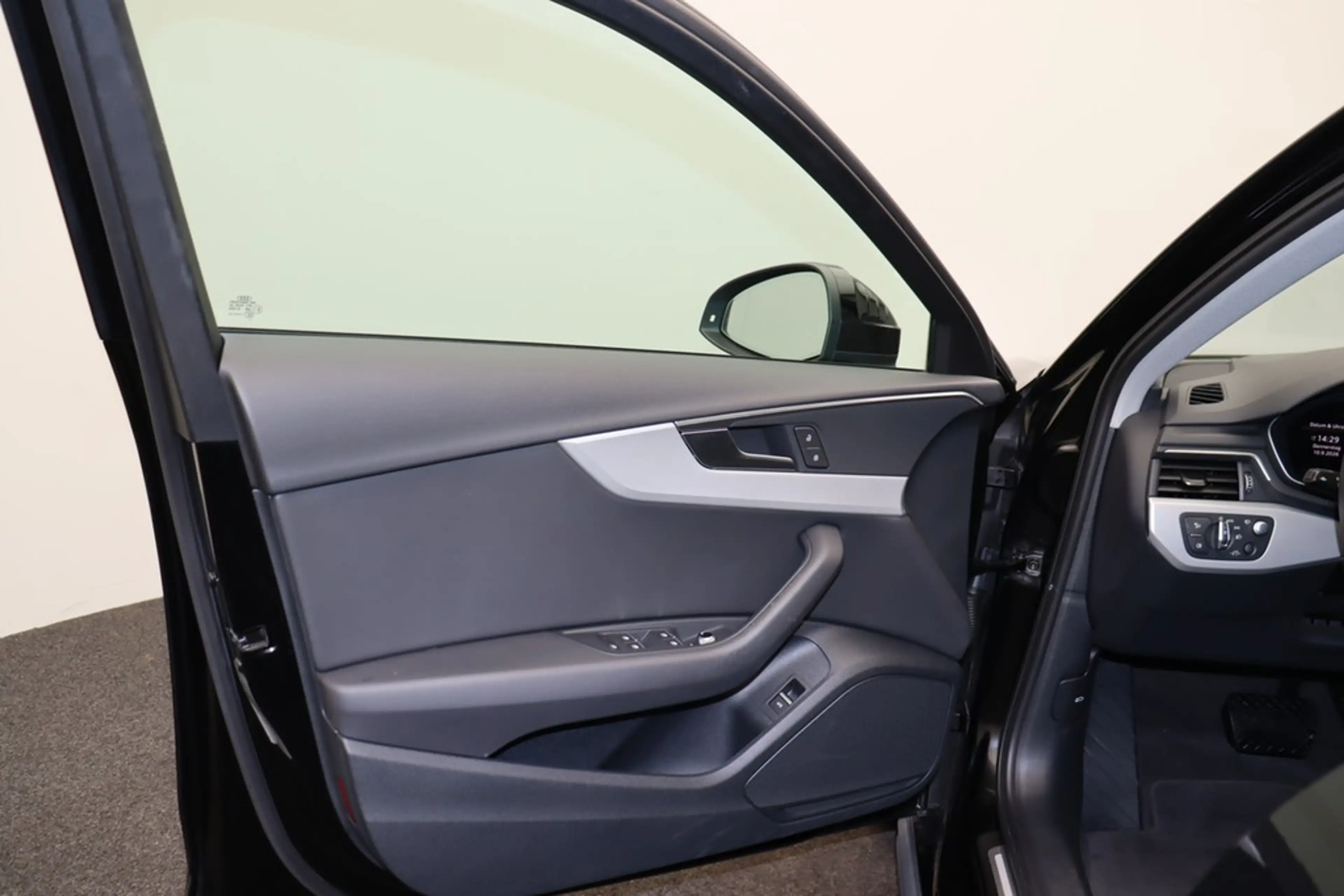 Audi A4 allroad 40 TDI quattro . Matrix Navi HuD Pano — photo 7