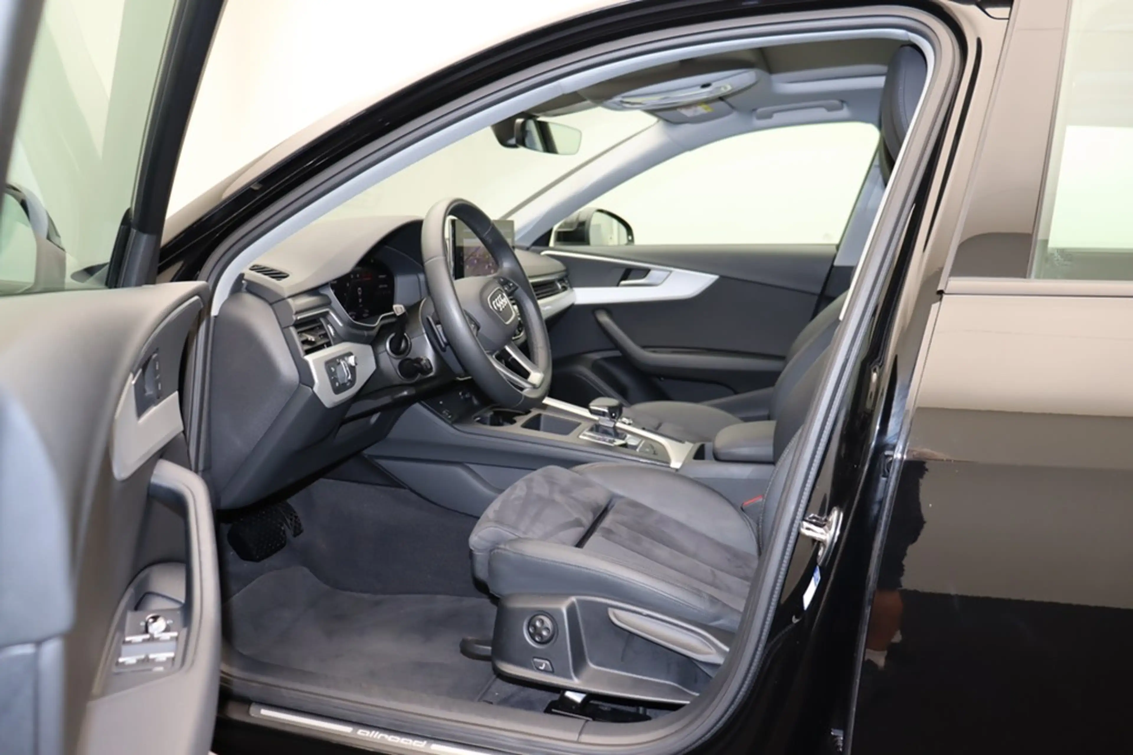 Audi A4 allroad 40 TDI quattro . Matrix Navi HuD Pano — photo 8