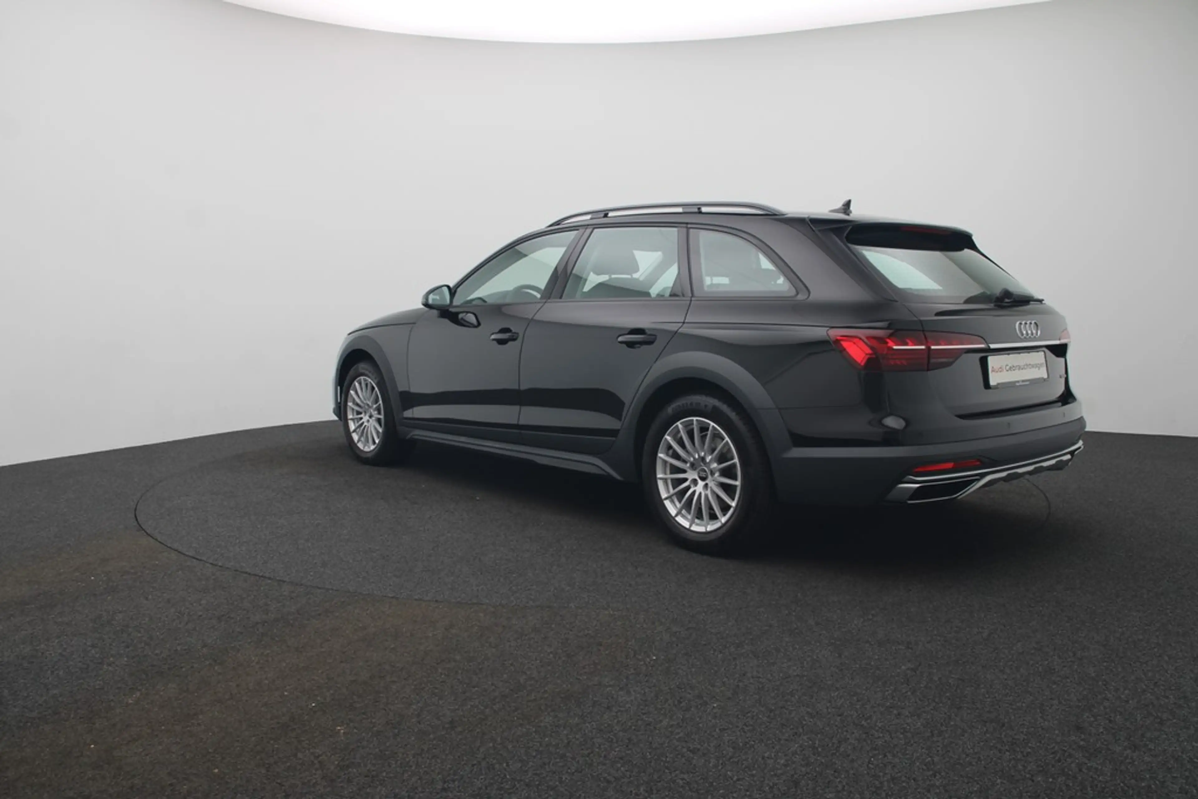 Audi A4 allroad 40 TDI quattro . Matrix Navi HuD Pano — photo 3