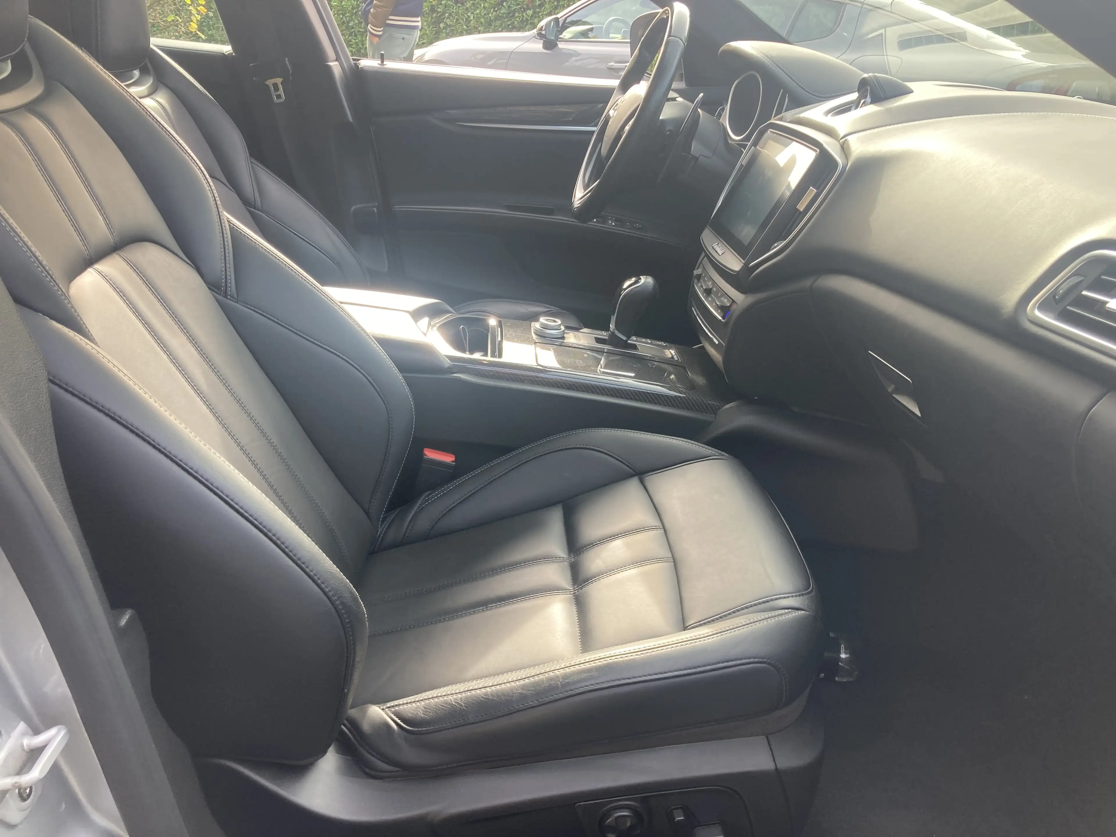 Maserati Ghibli Ghibli 3.0 V6 BiTurbo GranSport — photo 8