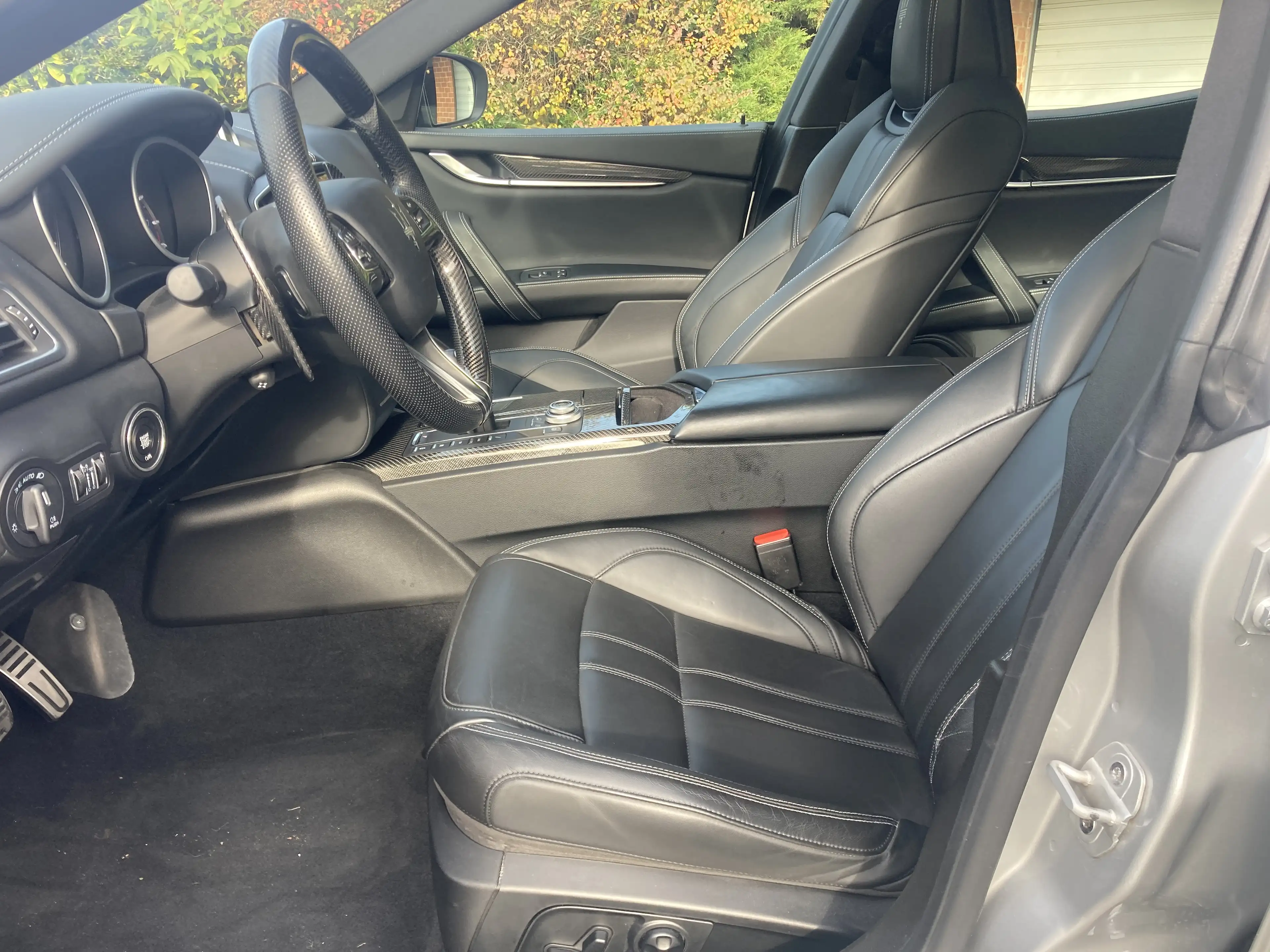 Maserati Ghibli Ghibli 3.0 V6 BiTurbo GranSport — photo 9