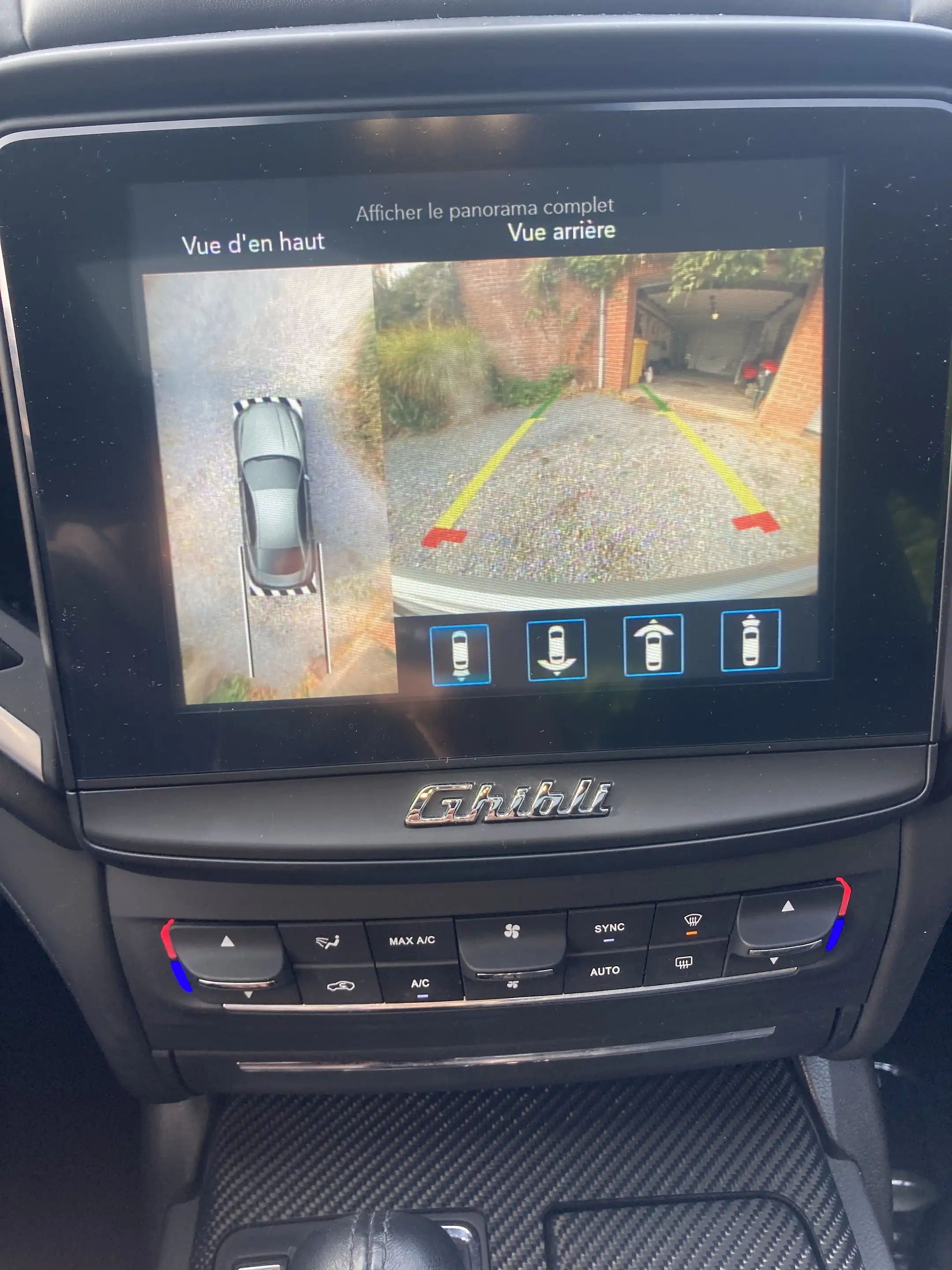 Maserati Ghibli Ghibli 3.0 V6 BiTurbo GranSport — photo 13