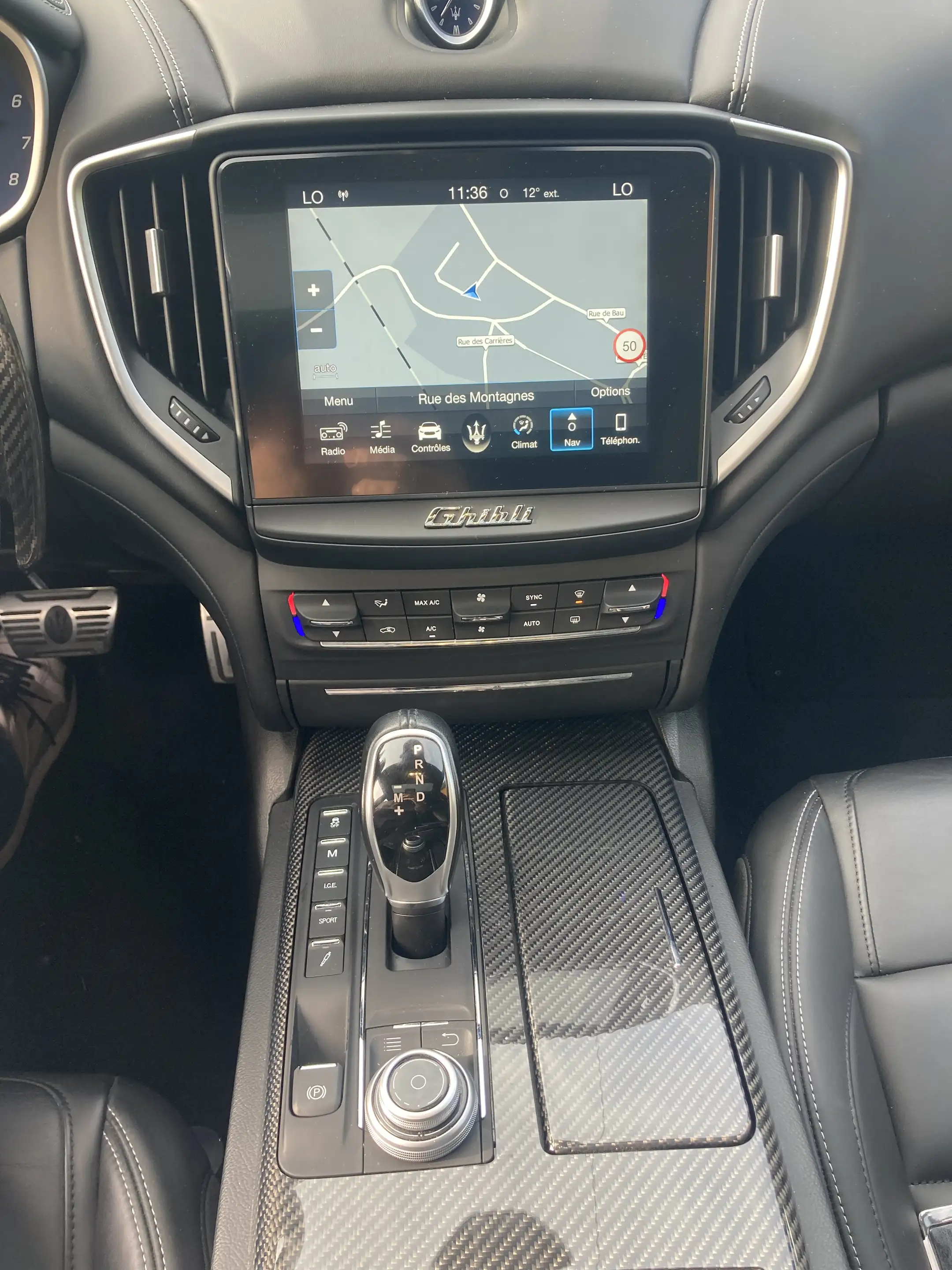 Maserati Ghibli Ghibli 3.0 V6 BiTurbo GranSport — photo 12