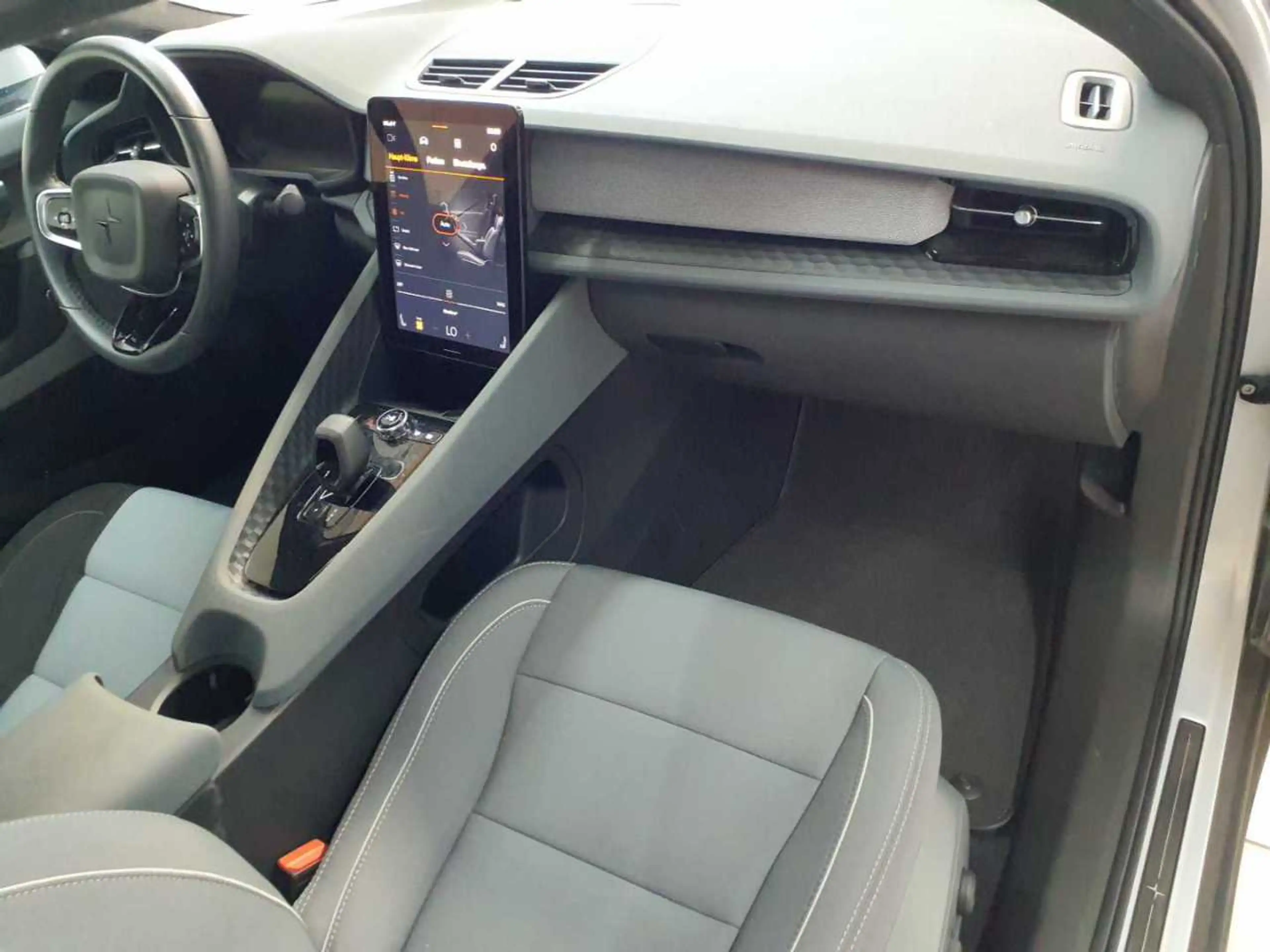 Polestar 2 Polestar 2 Dual Motor 78kWh — photo 14