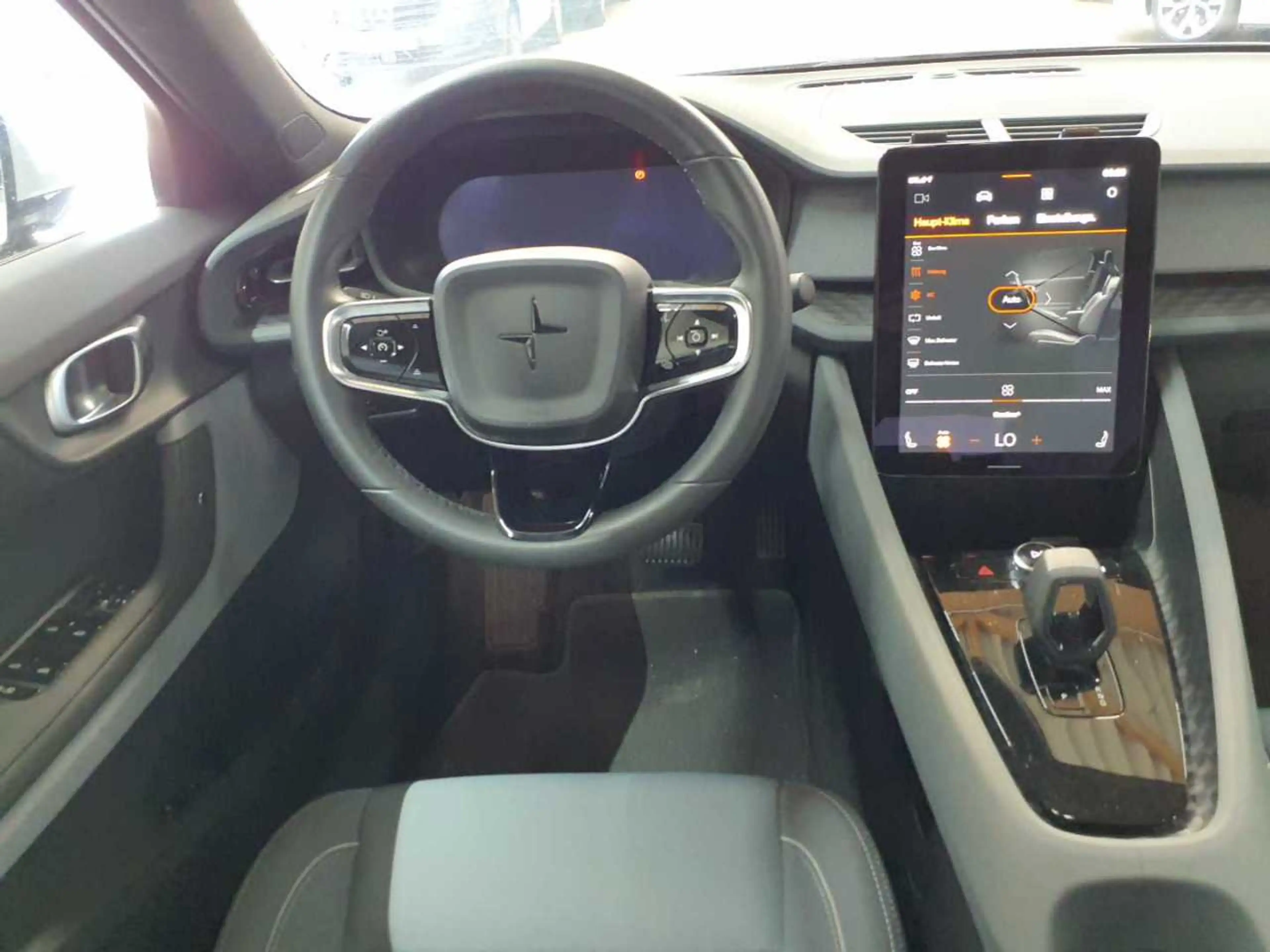 Polestar 2 Polestar 2 Dual Motor 78kWh — photo 6