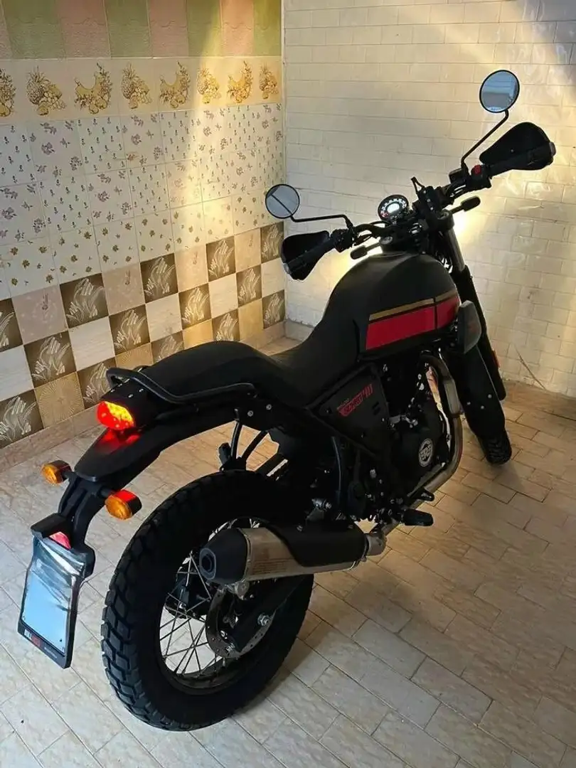 Royal Enfield Himalayan Nero - 2