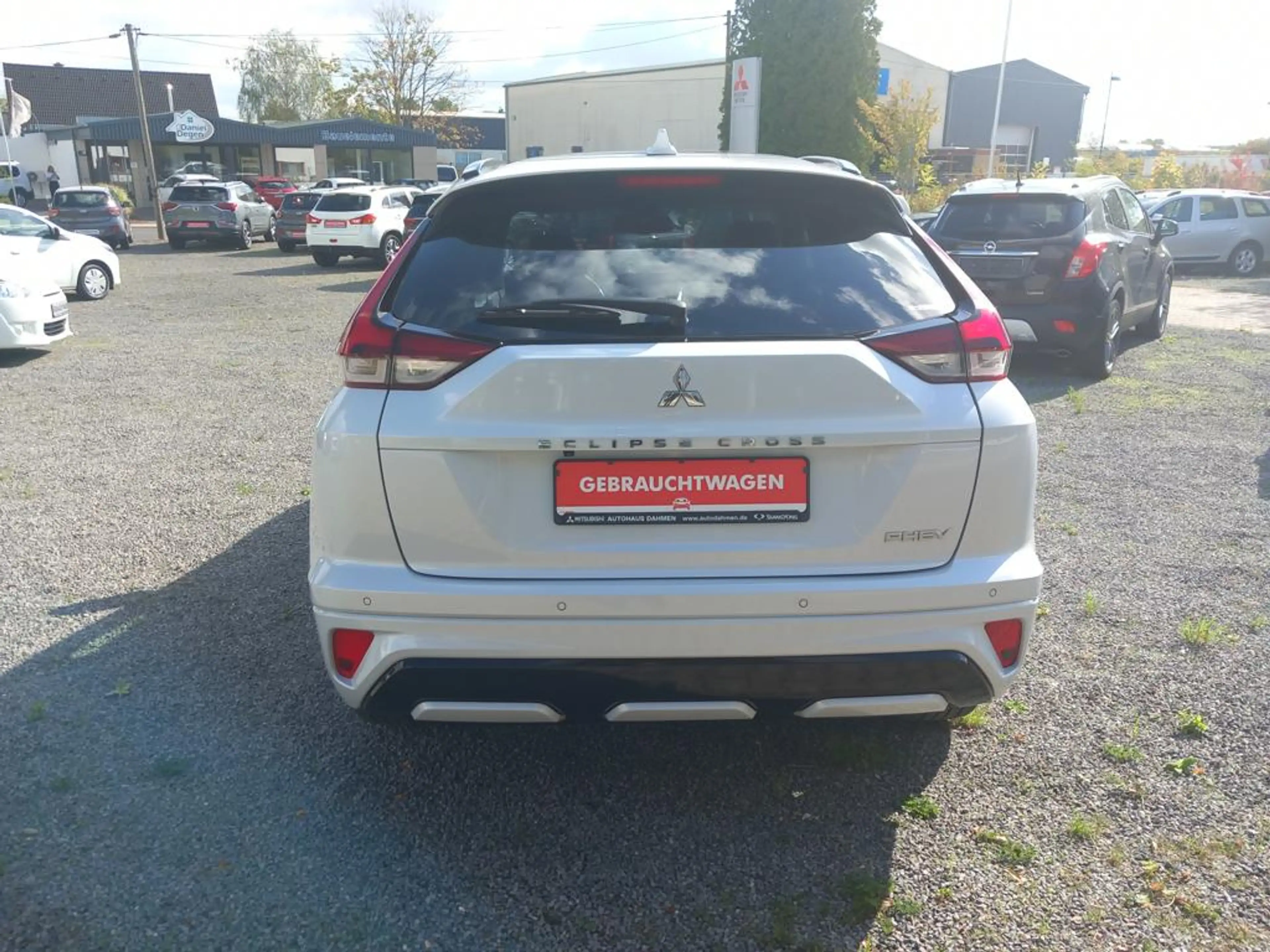 Mitsubishi Eclipse Cross Plug-in Hybrid TOP Schiebedach 4WD Navi, Sitzheizu — photo 7