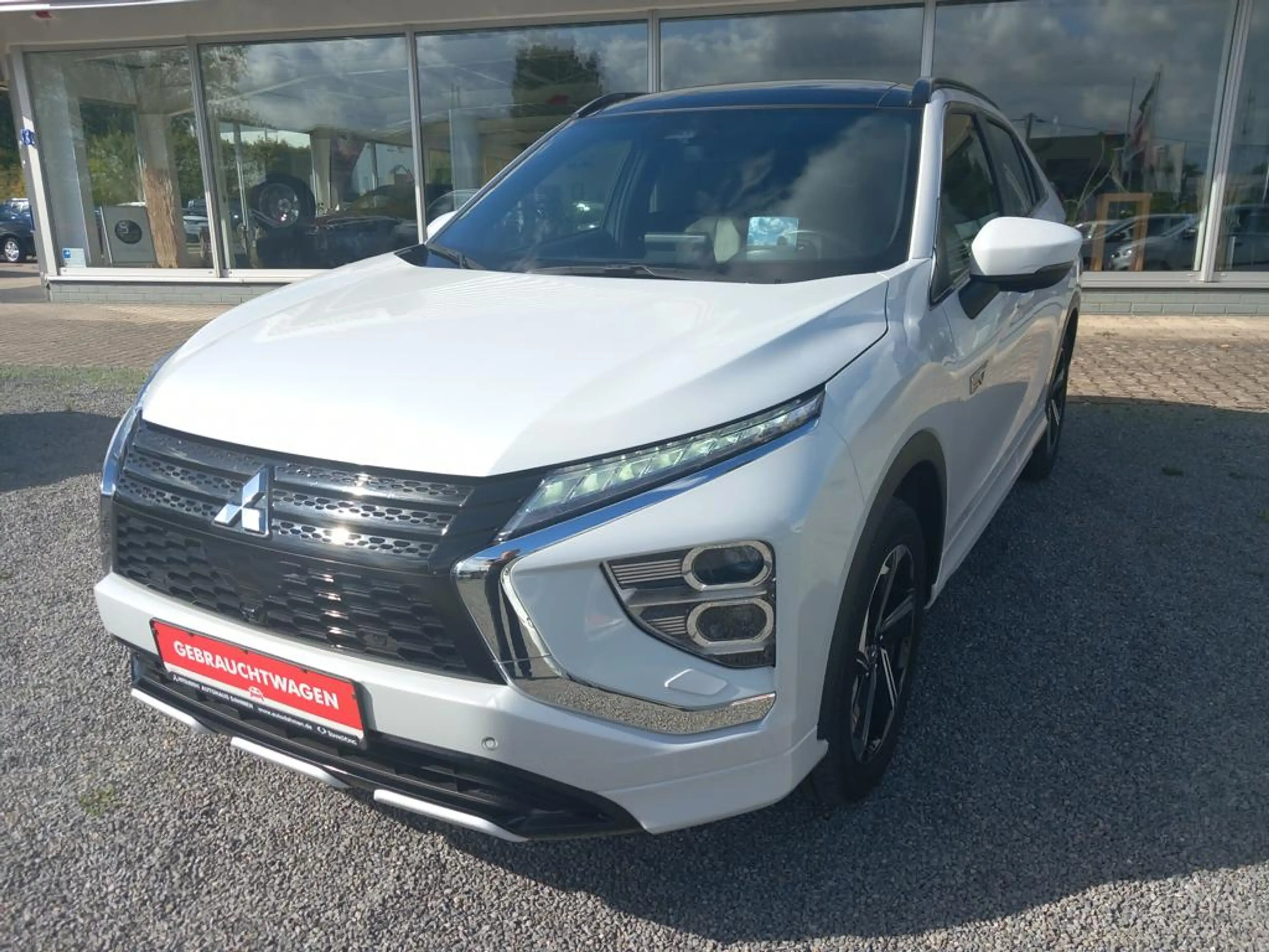 Mitsubishi Eclipse Cross Plug-in Hybrid TOP Schiebedach 4WD Navi, Sitzheizu — photo 2