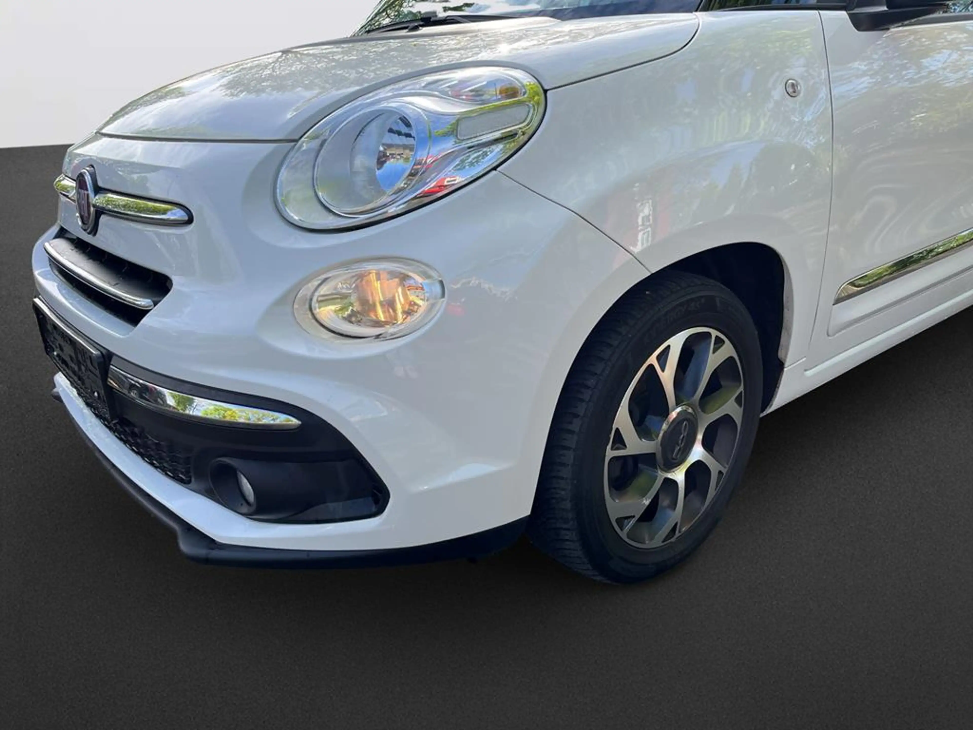 Fiat 500L — photo 8