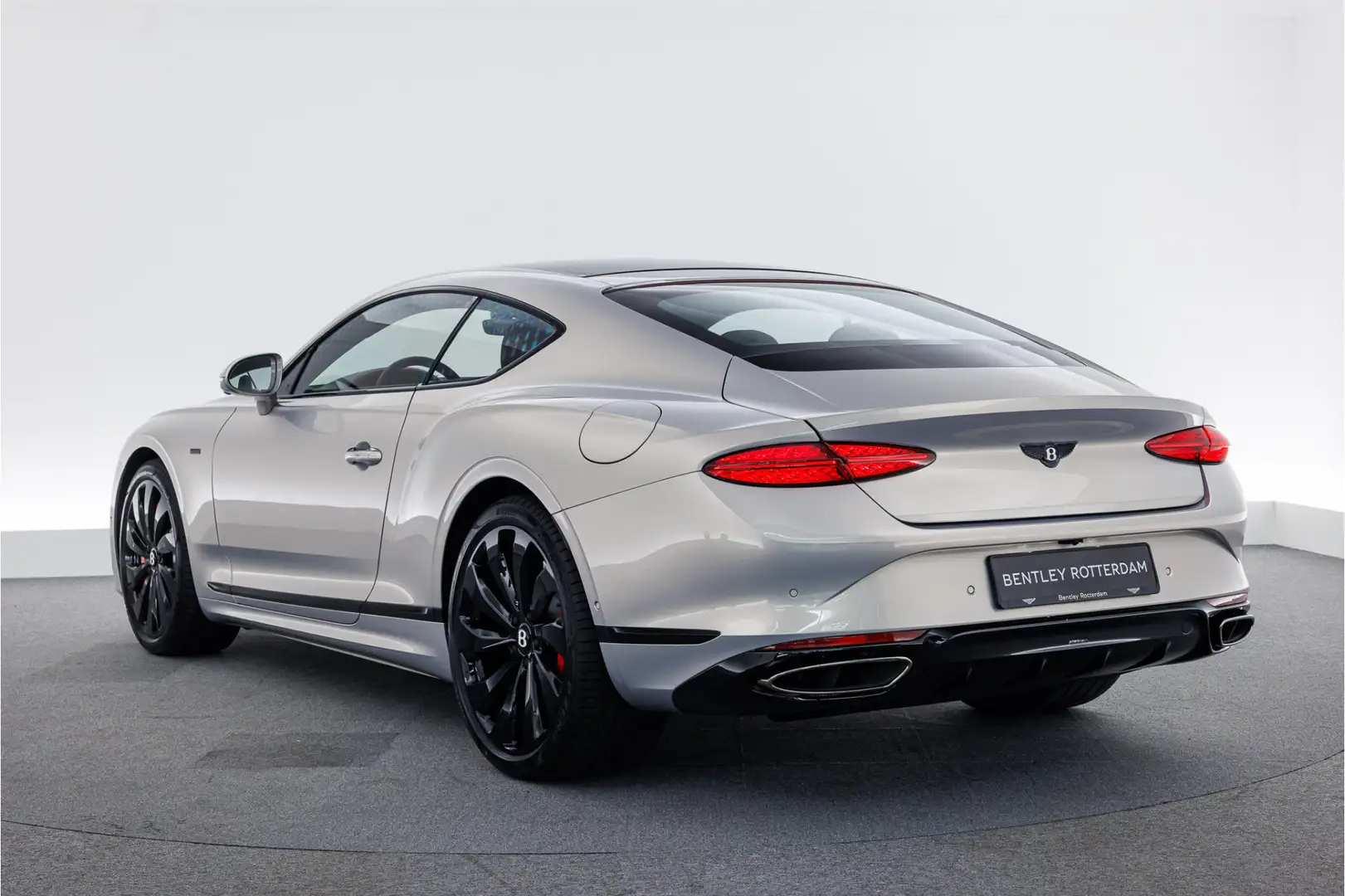 Bentley Continental GT Black Edition V8 Hybrid Zilver - 2
