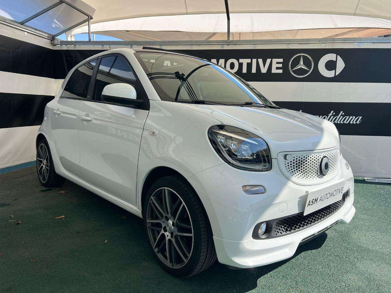 smart forFour BRABUS 0.9 Turbo twinamic Xclusive cabrio blocksh.