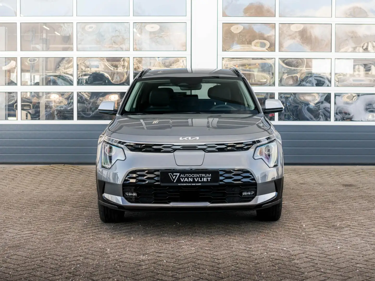 Kia e-Niro EV Light Advanced 64.8 kWh | Uit voorraad leverbaa Szürke - 2