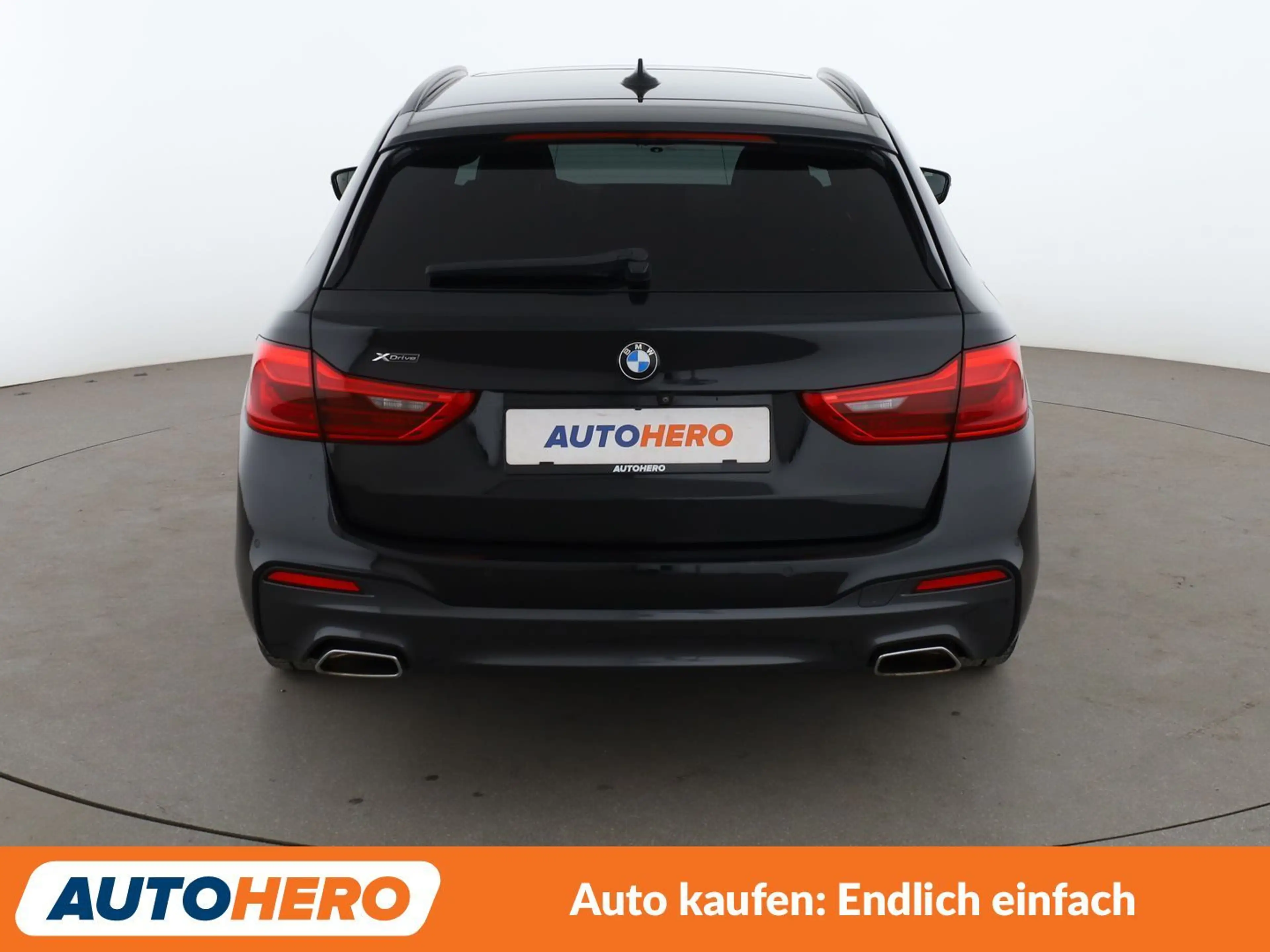 BMW 530 530d xDrive M Sport Aut.*NAVI*LED*ACC*HUD*PANO*360 — photo 5