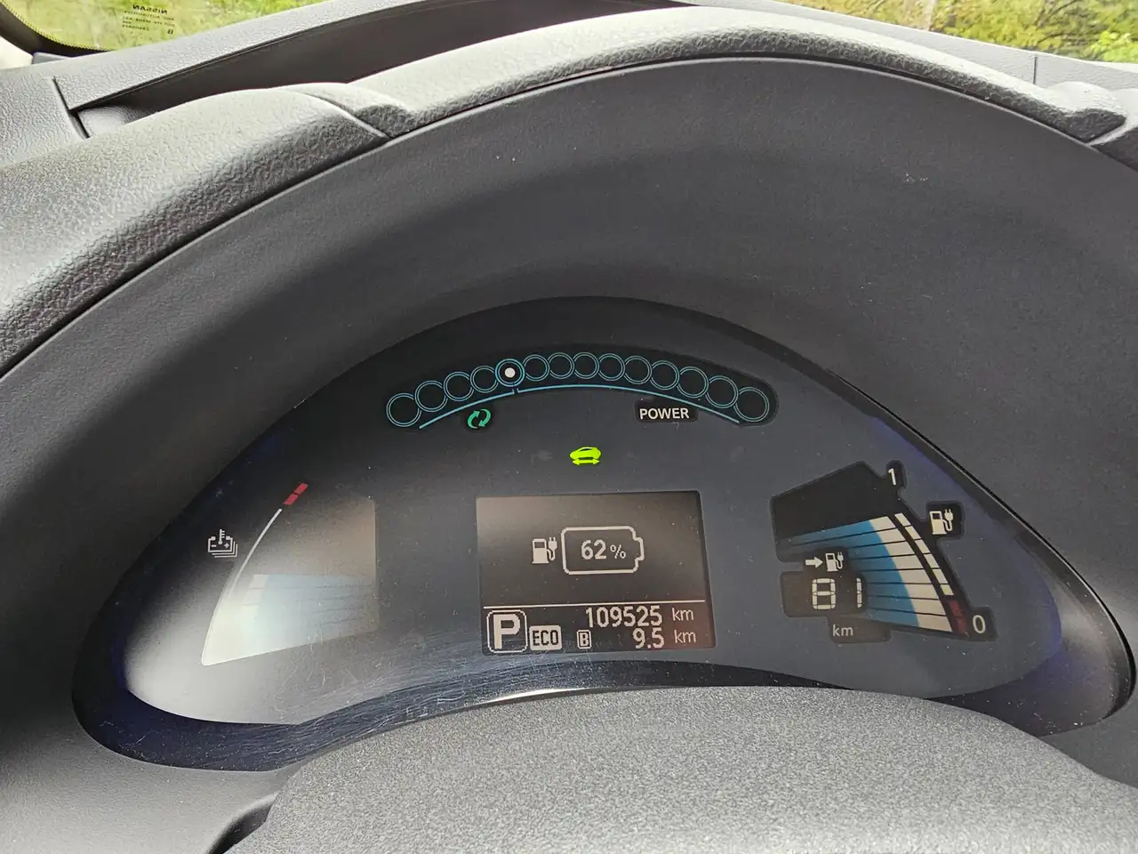 Nissan Leaf photo Nissan Leaf