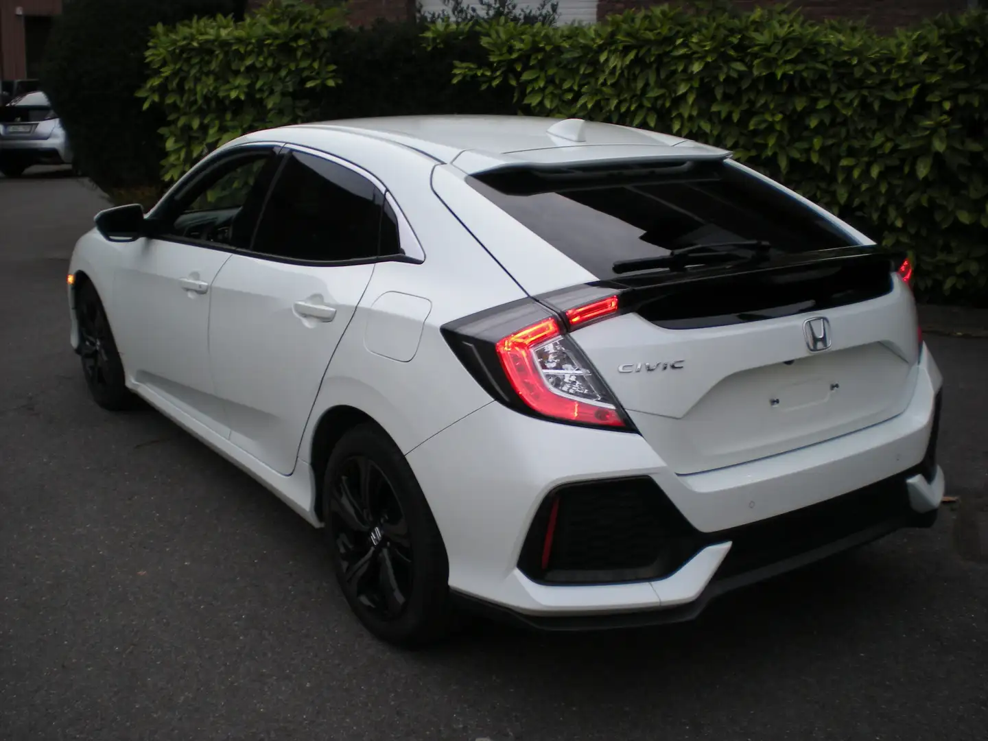 Honda Civic 1.0 i-VTEC SPORT Wit - 2