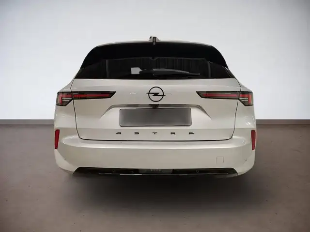 Opel Astra view 7
