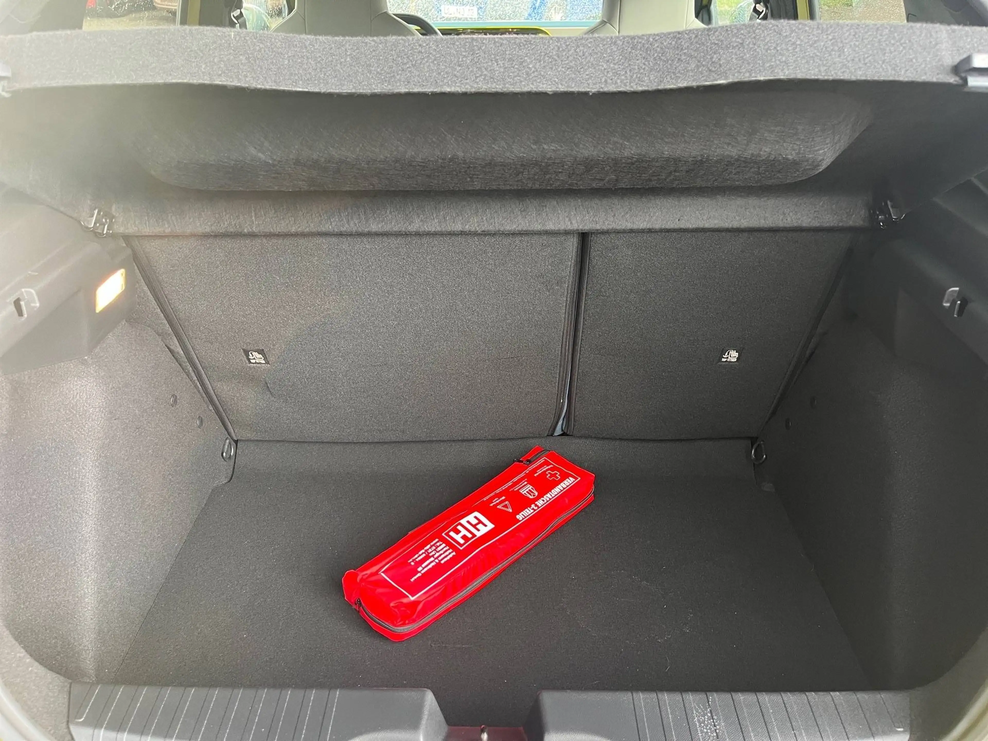 Fiat Grande Panda La Prima Hybrid 1.2 eDCT — photo 11