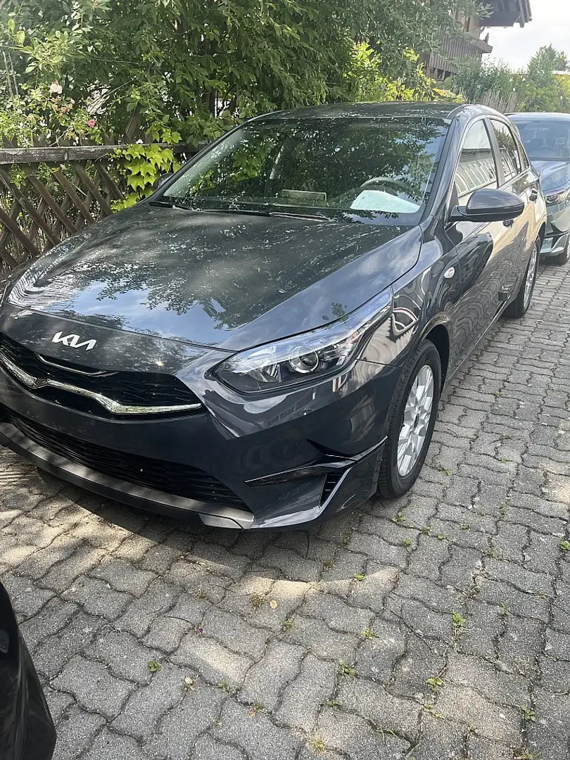 Kia Ceed / cee'd ceed 1,5 TGDI Silber Grau - 1